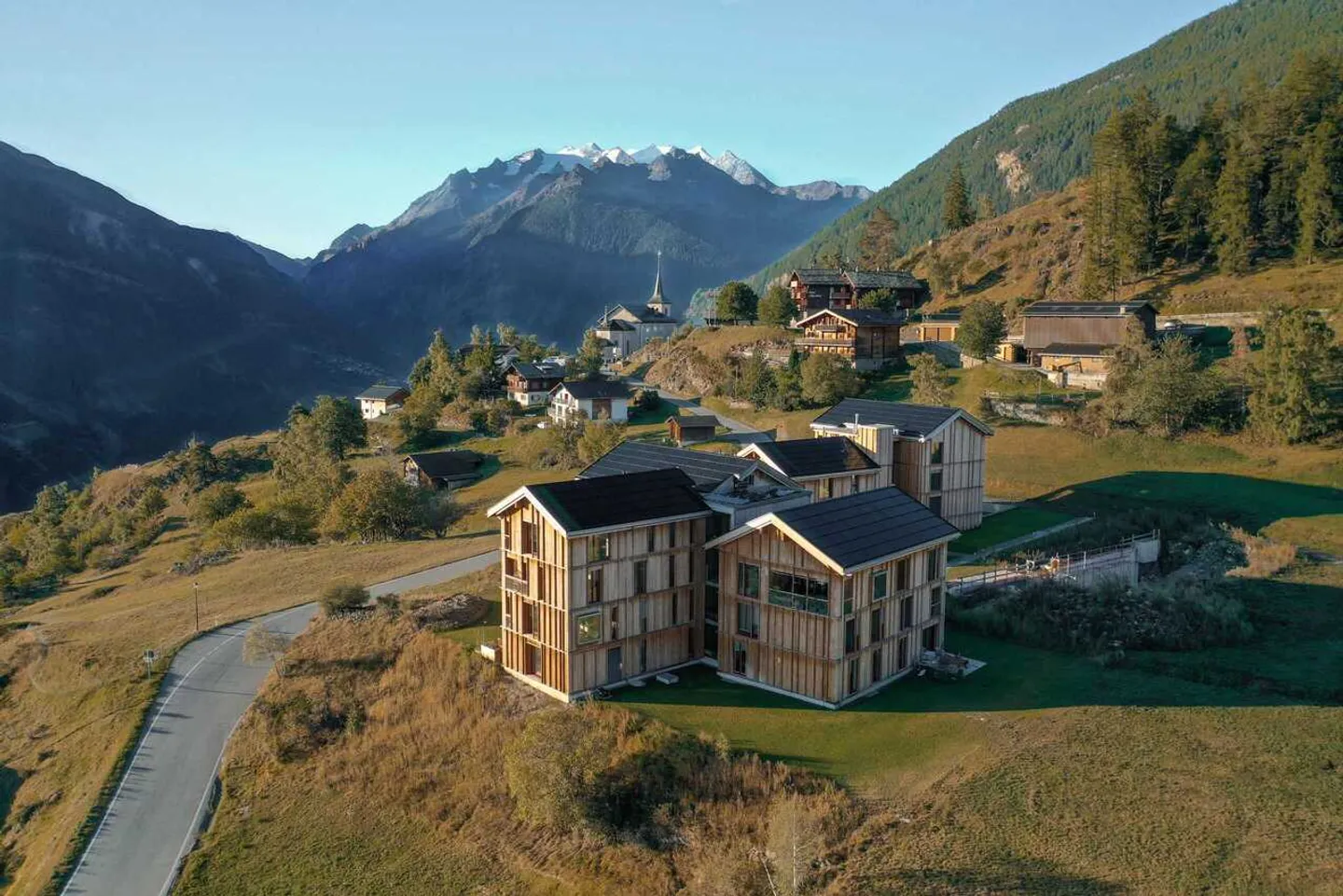 Appartamento moderno con vista montagna - Foto 1 di 7