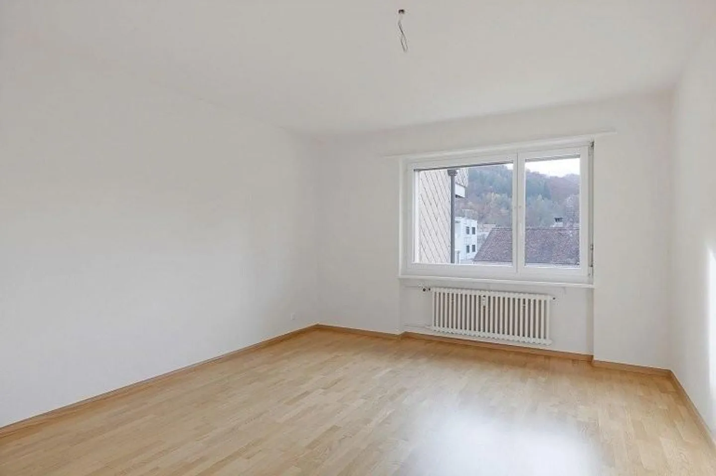 Geräumige Wohnung in zentraler Lage - Foto 3 von 6