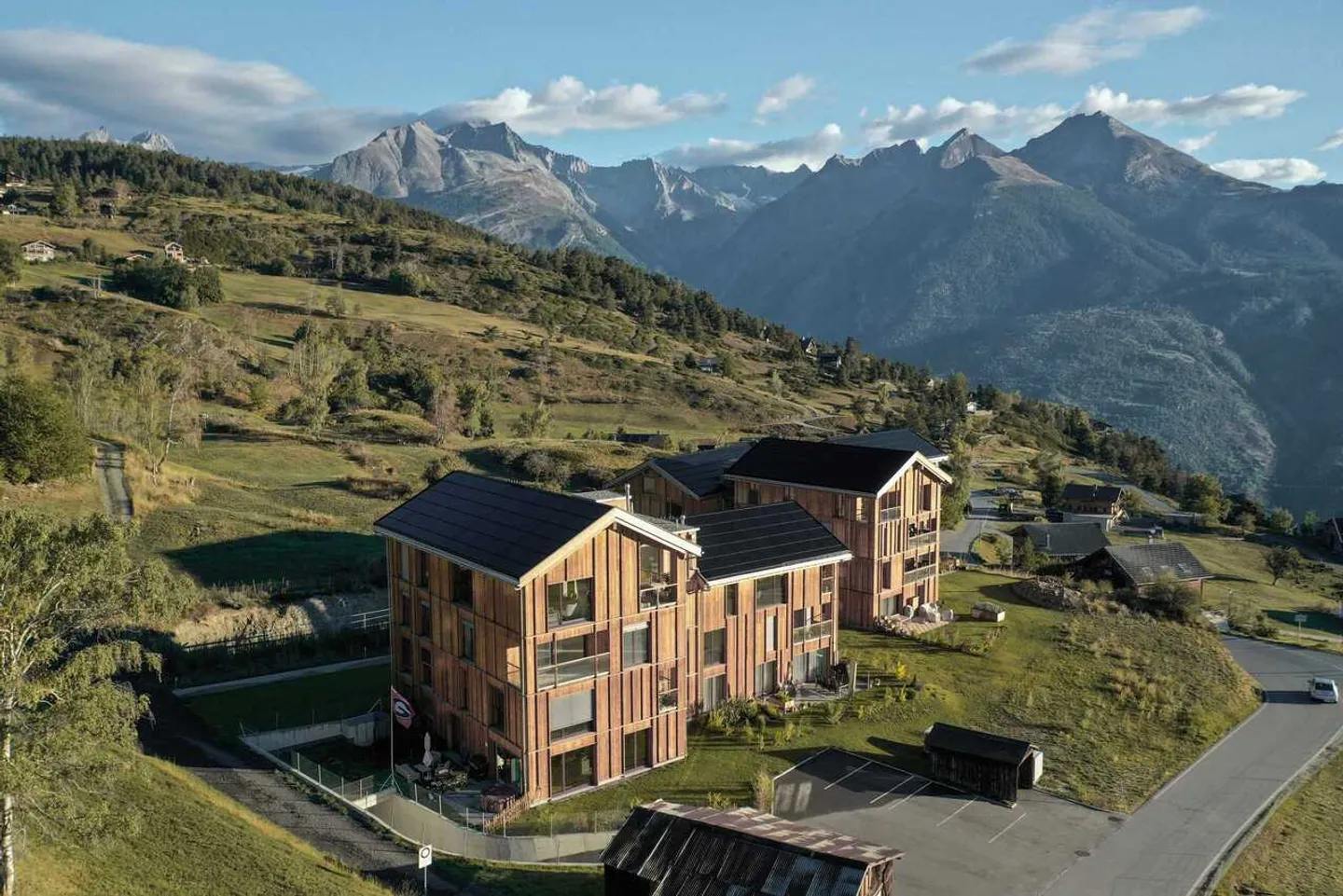 Appartamento moderno con vista montagna - Foto 2 di 7