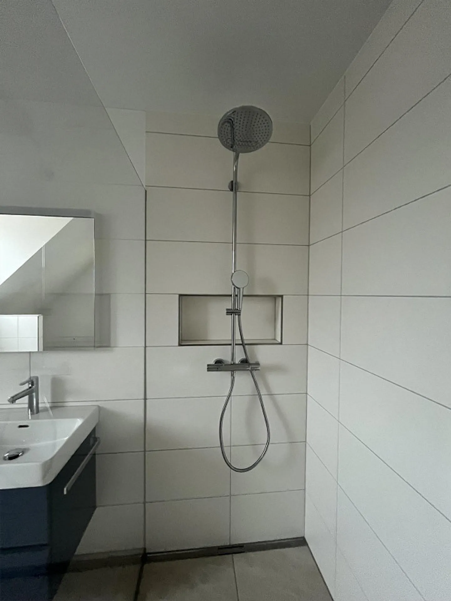 Neubau Erstbezug moderne 5,5 Zimmer Maisonette - Foto 7 von 11