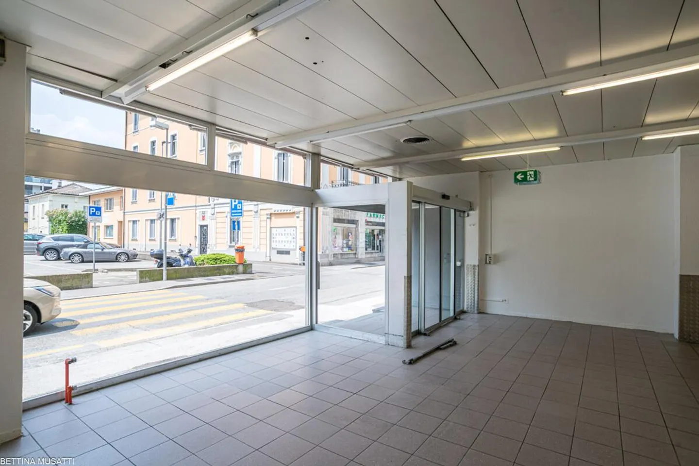 CHIASSO - COMMERCIAL SPACE YOUR NEXT BUSINESS STARTS HERE - Photo 3 of 13