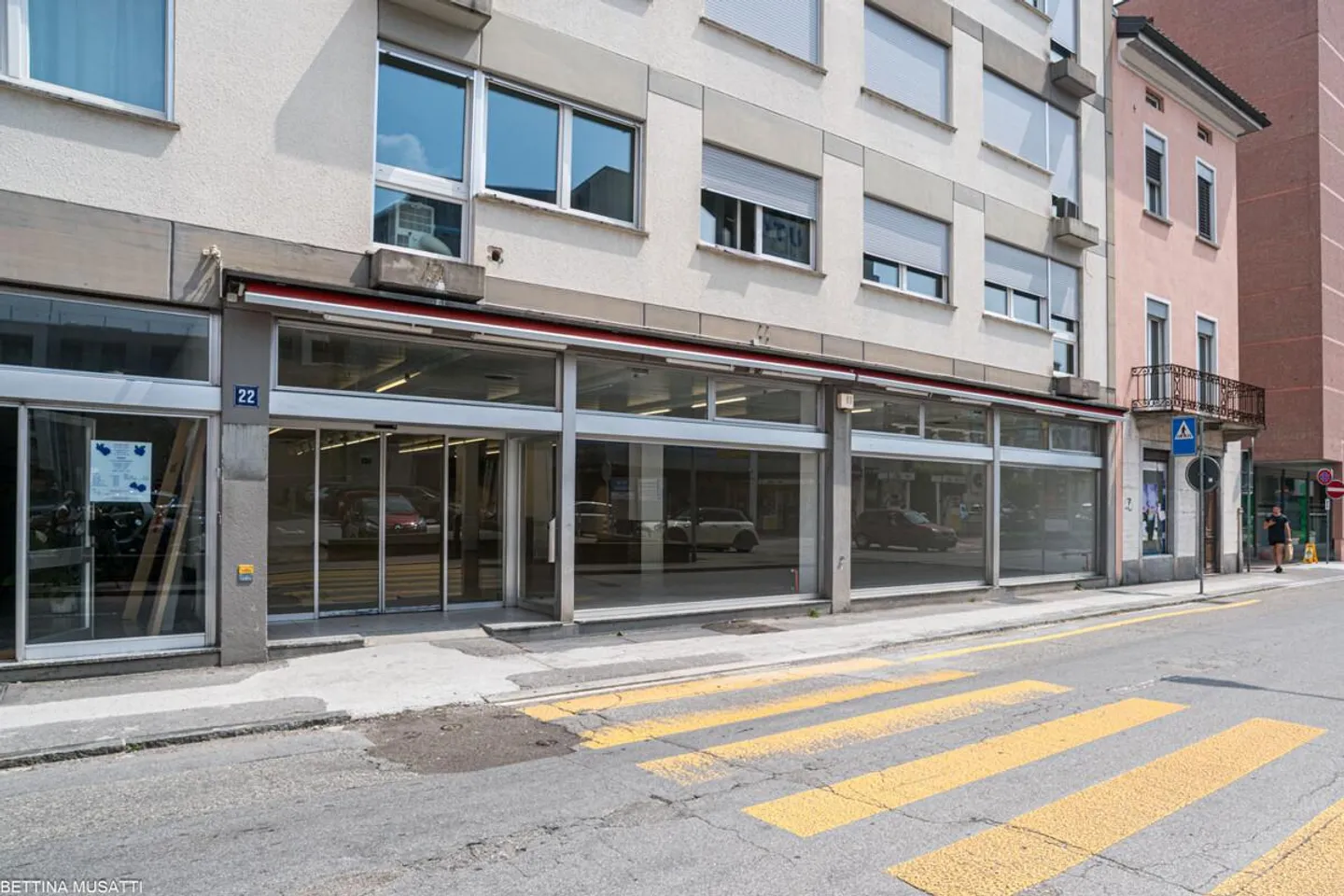 CHIASSO - COMMERCIAL SPACE YOUR NEXT BUSINESS STARTS HERE - Photo 10 of 13