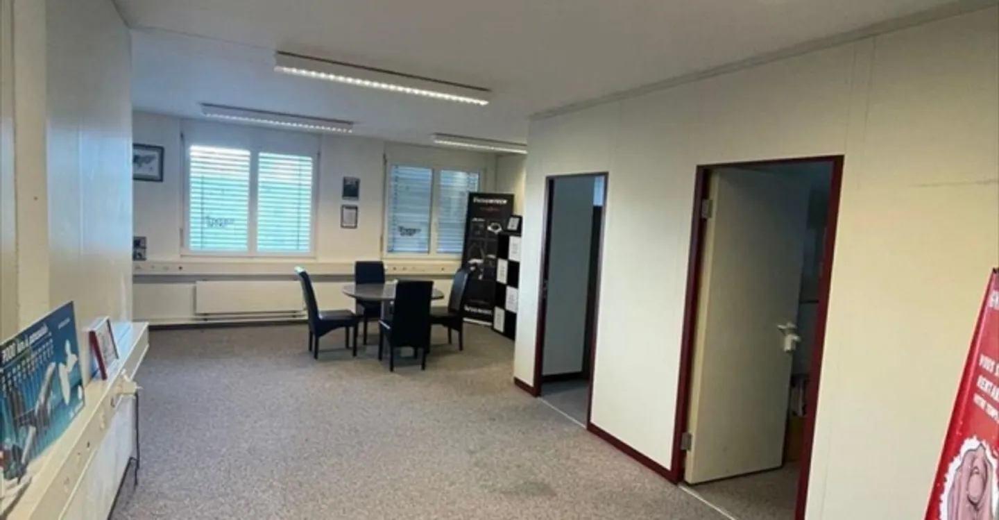 Office 1 room - Photo 8 of 8