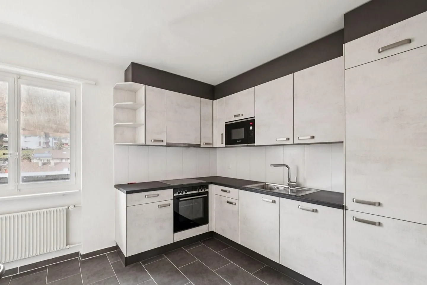 Emménagez maintenant - appartement fraîchement rénové - calme, vert et central - Photo 2 sur 10