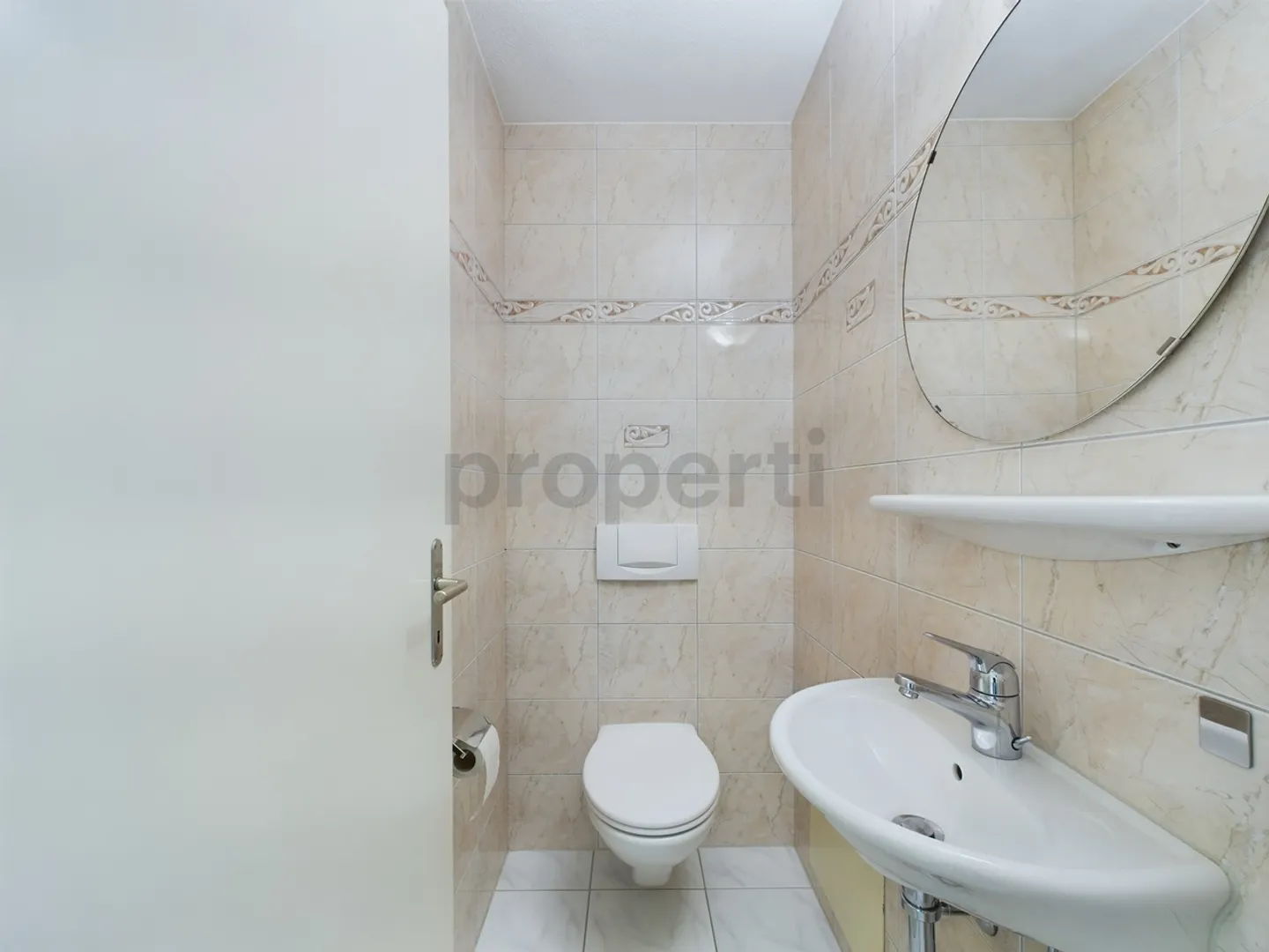 Charming 3.5-room apartment in Samstagern, Canton ZH - Photo 10 of 13