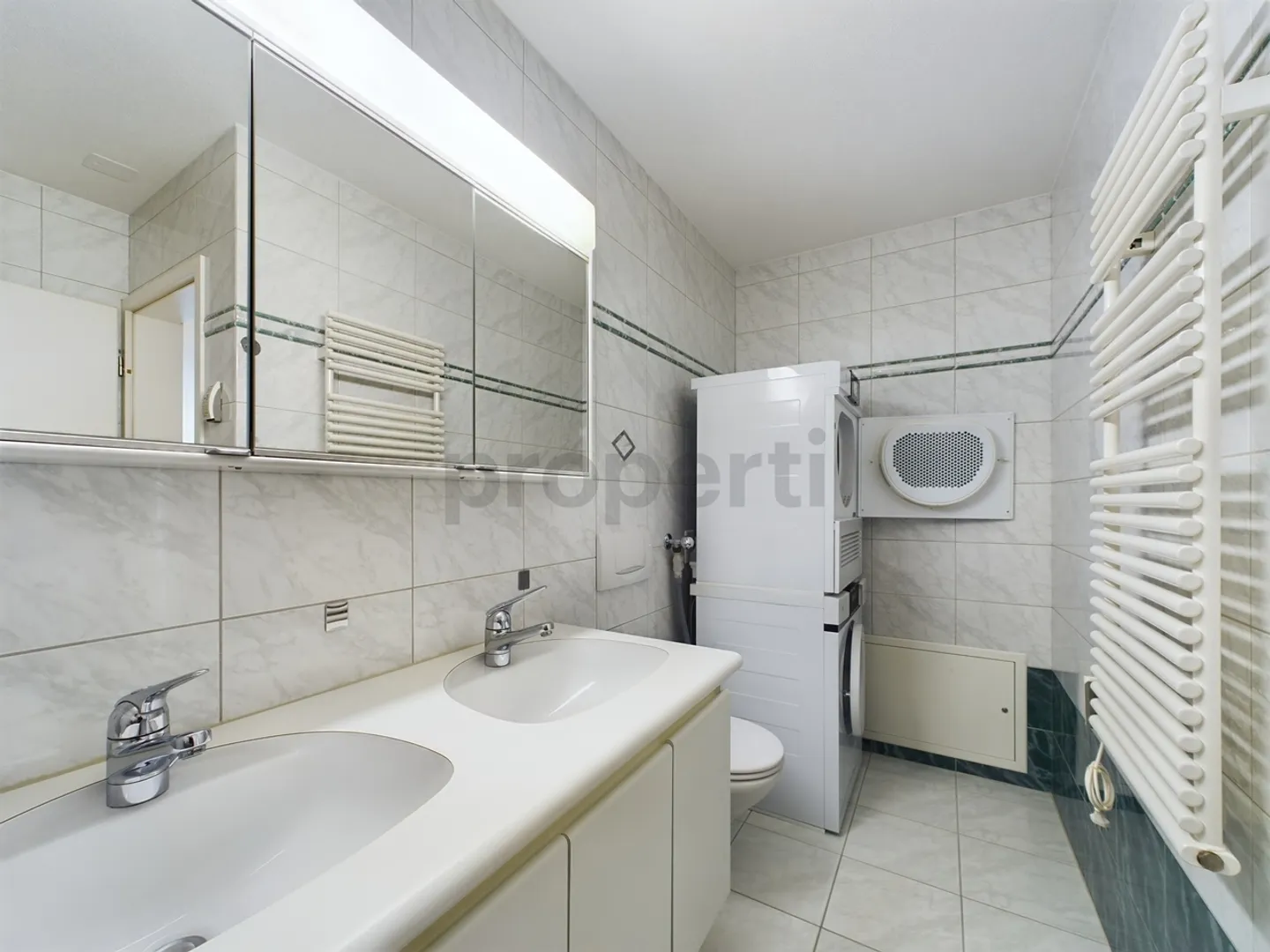 Charming 3.5-room apartment in Samstagern, Canton ZH - Photo 9 of 13