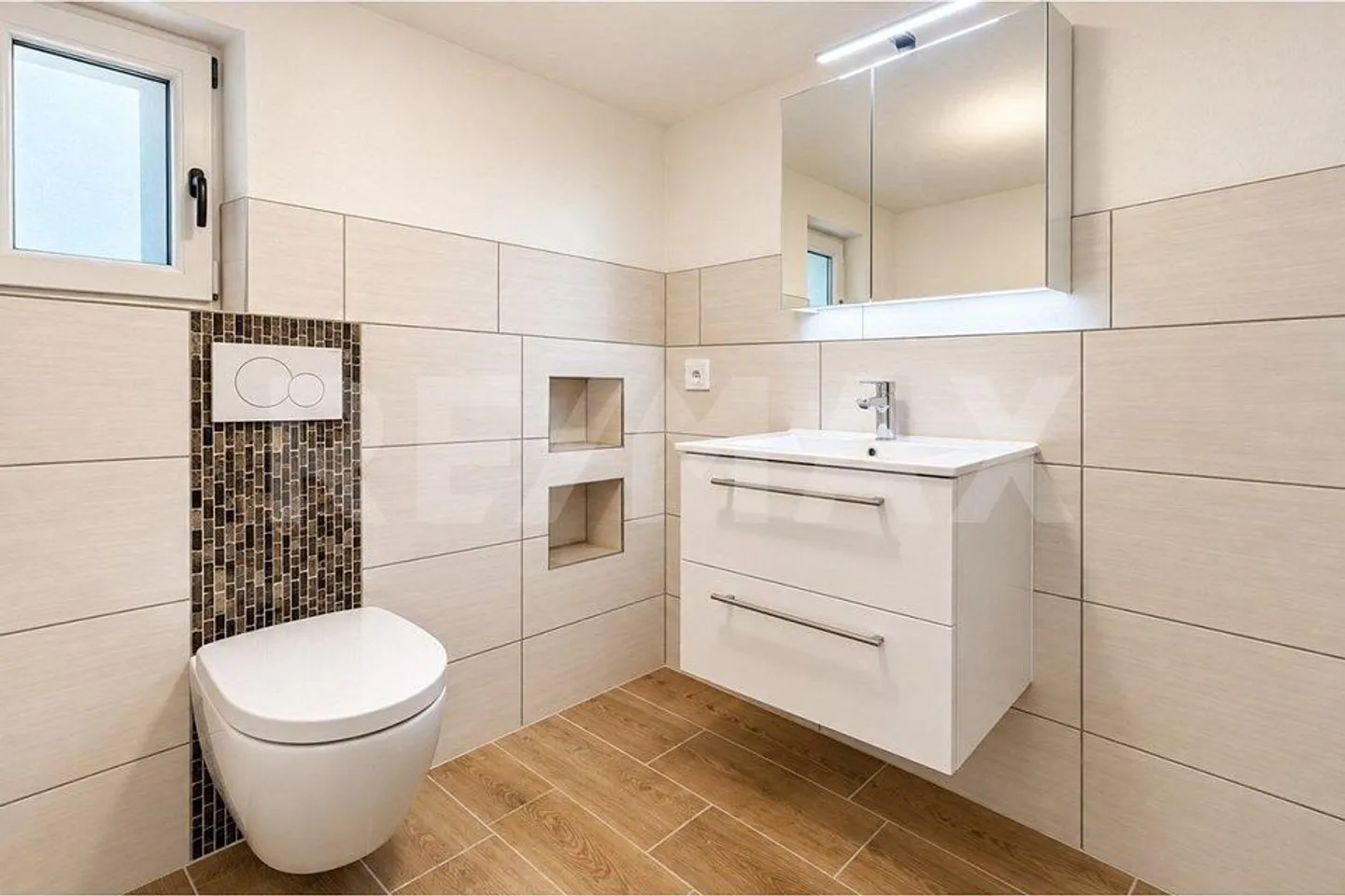 Appartement 2.5 pièces à Gelterkinden - Photo 5 sur 8