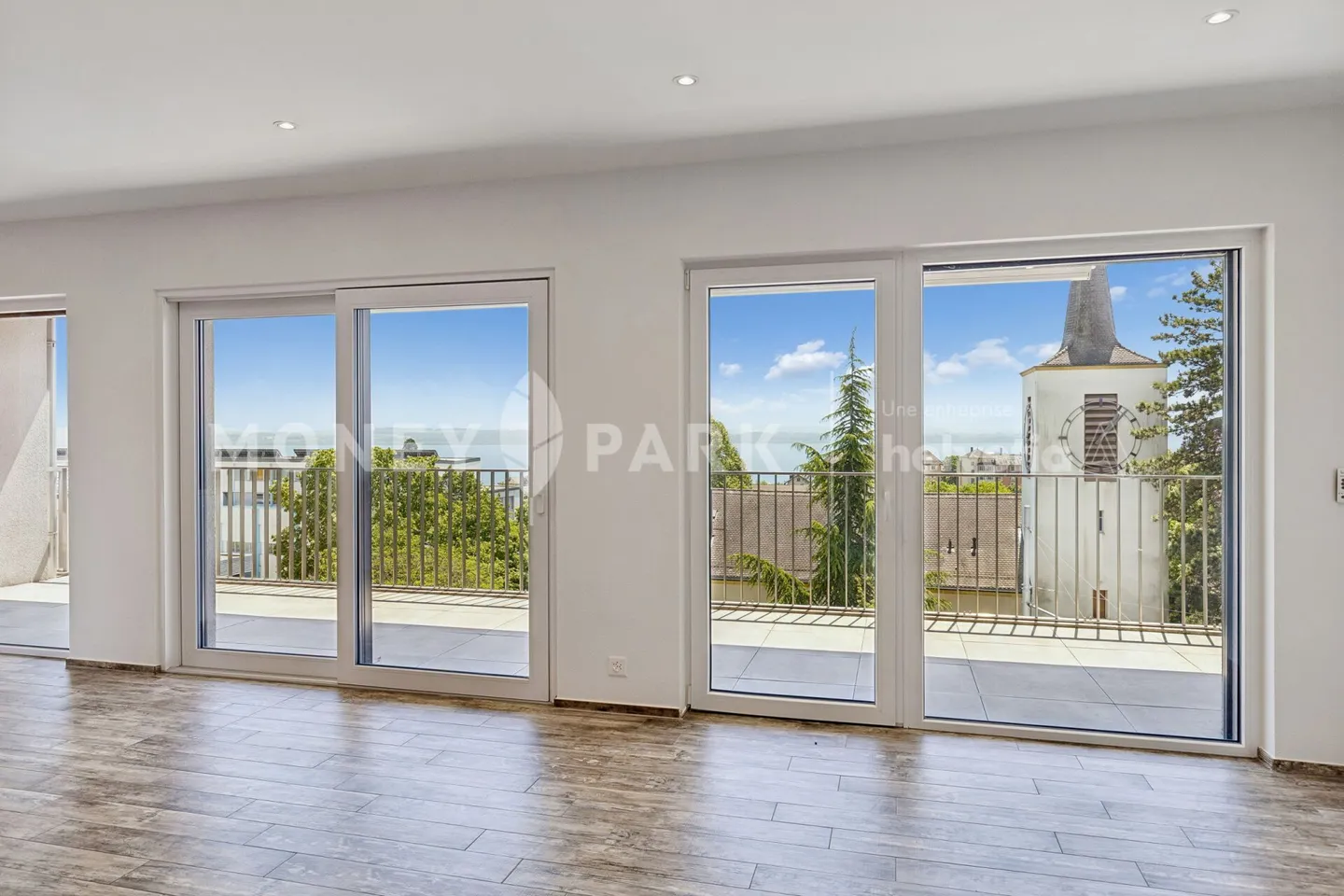 Beautiful duplex apartment - Photo 1 of 15