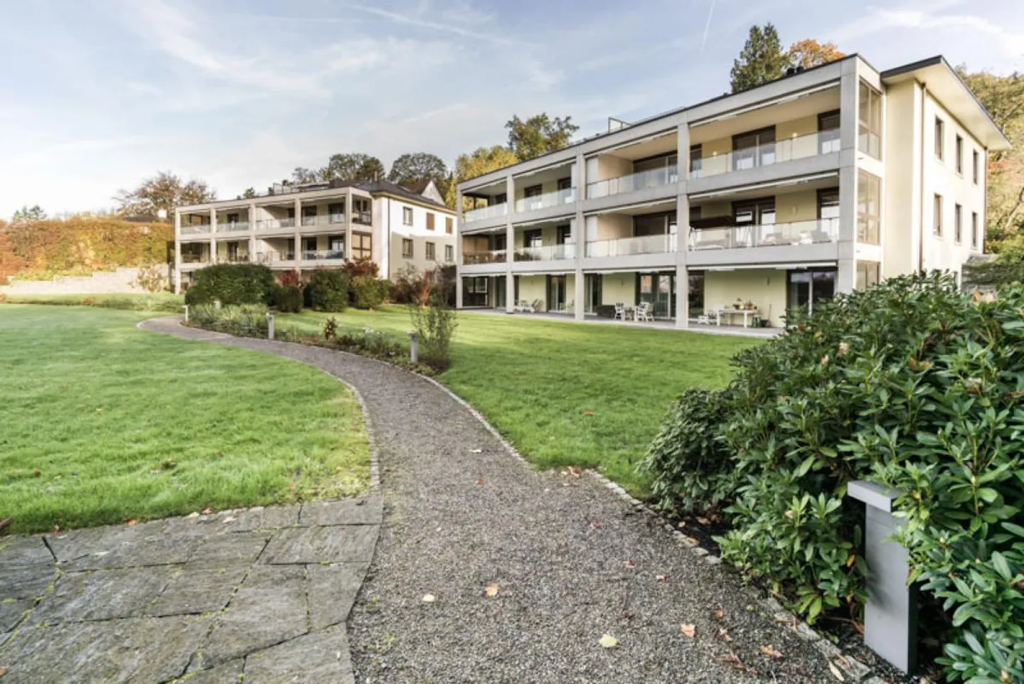 Attika-Traumwohnung mit Seeblick! - Foto 1 von 10