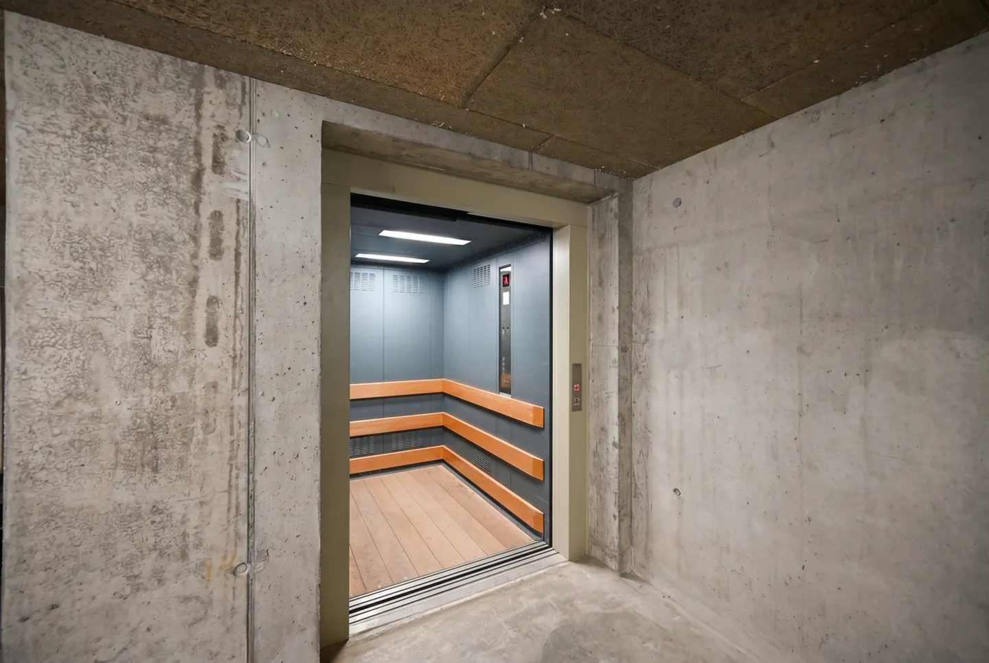 Proprietà commerciale esclusiva con architettura ibrida in legno moderna - Foto 4 di 13