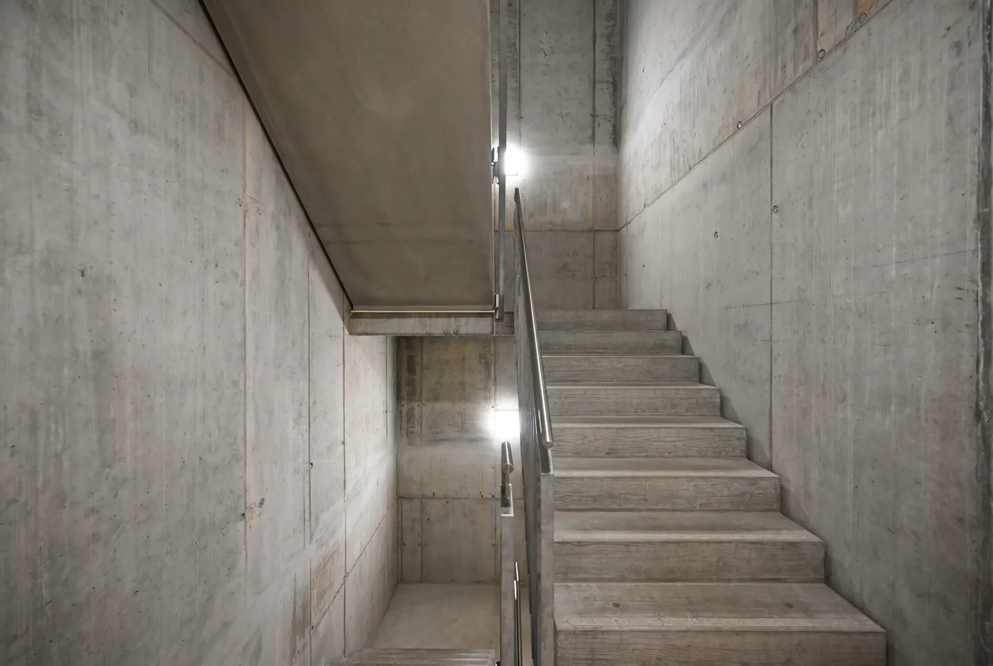 Proprietà commerciale esclusiva con architettura ibrida in legno moderna - Foto 6 di 13