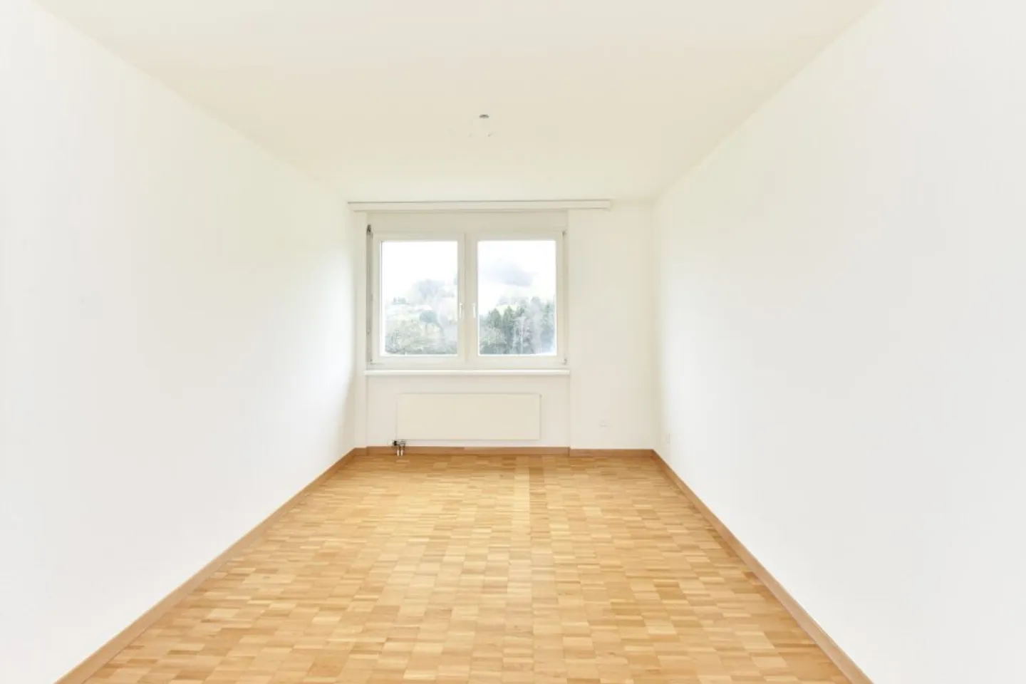 Spacious 4.5 Room Apartment - Photo 7 of 8