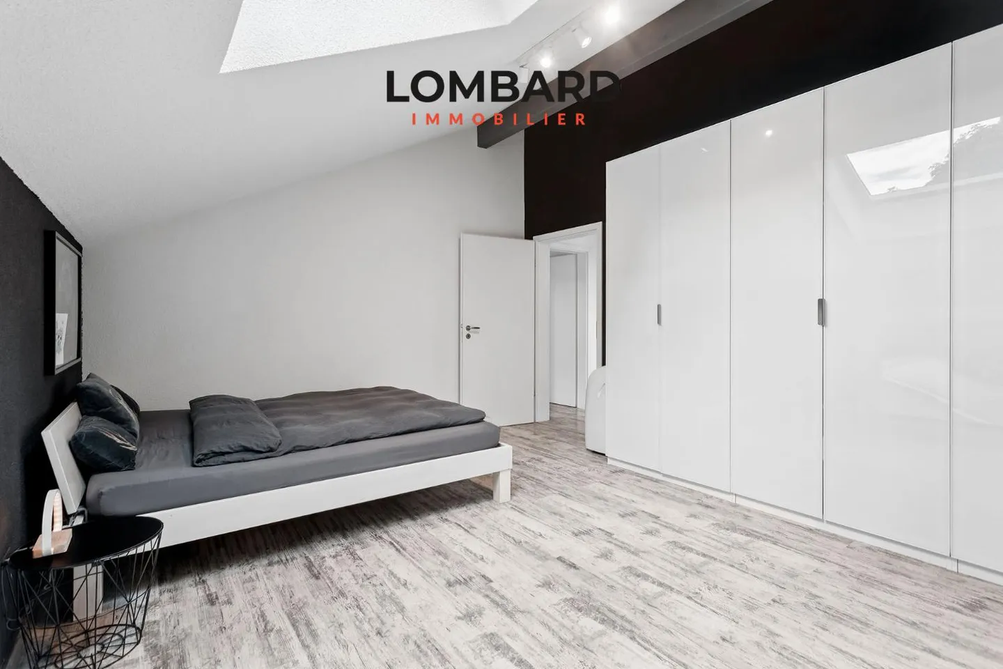 Spacious Modern 5.5-Room Villa - Photo 6 of 10