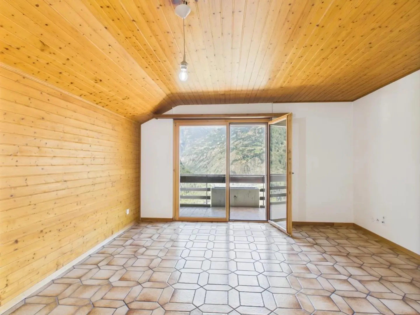 Well-maintained and bright apartment in Staldenried near Visp - Photo 5 of 10