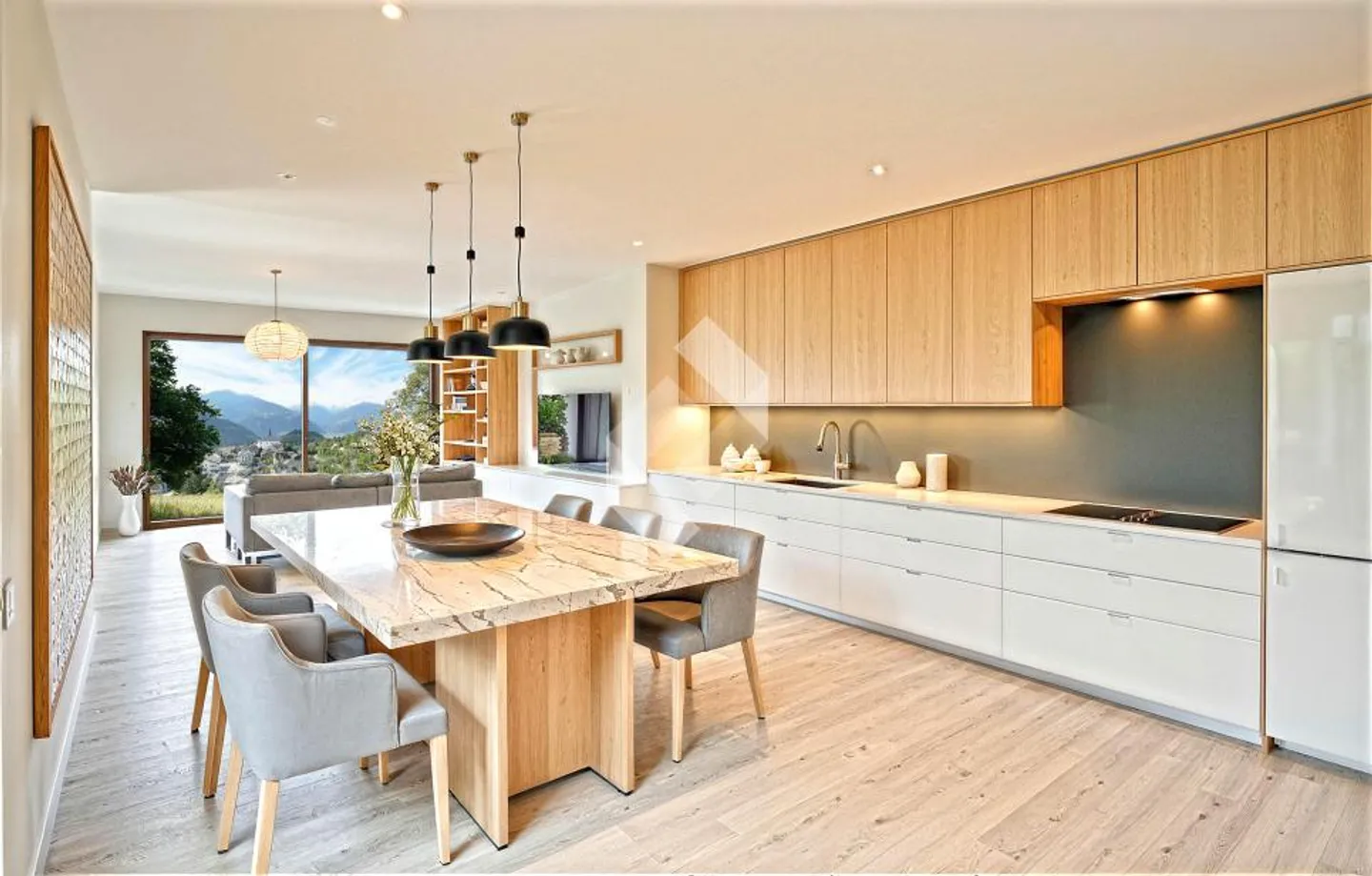 Duplex for sale - Photo 3 of 13