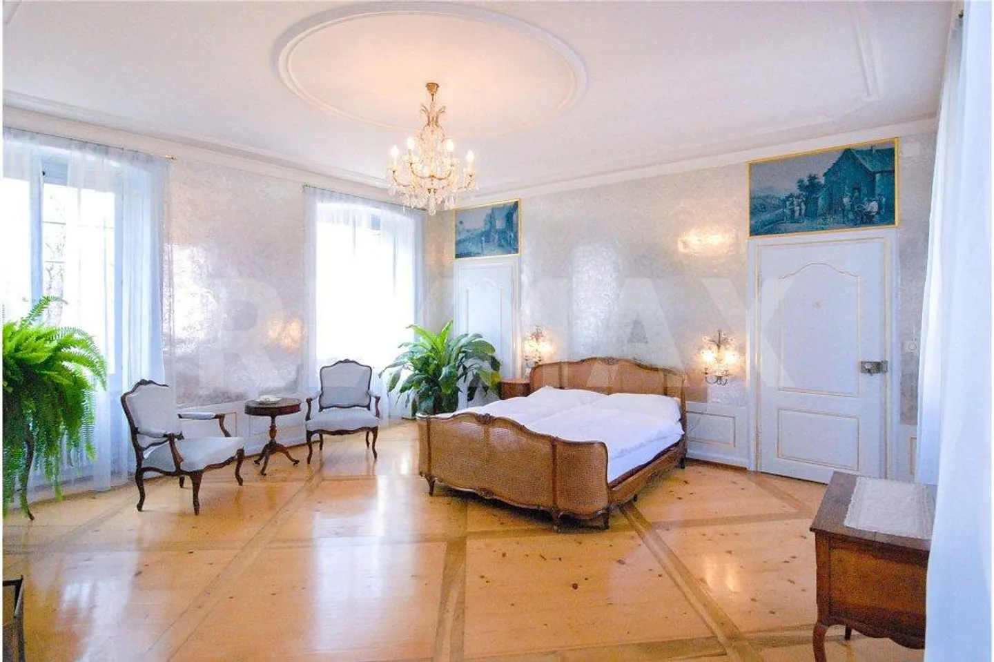 Domaine historique avec parc idyllique et terrain spacieux - Photo 4 sur 13