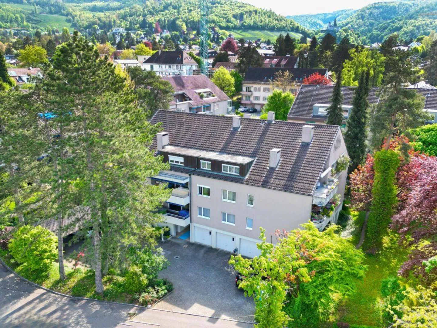 Vivere nella popolare Arlesheim - Appartamento di 3,5 stanze con balcone e posto auto - Foto 1 di 14