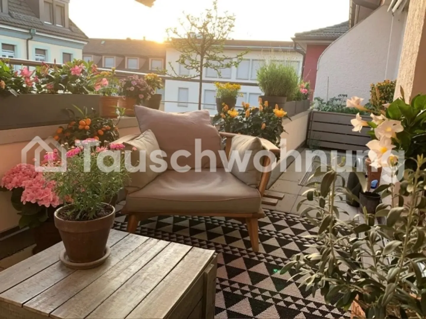 Penthouse for rent - Photo 1 of 1