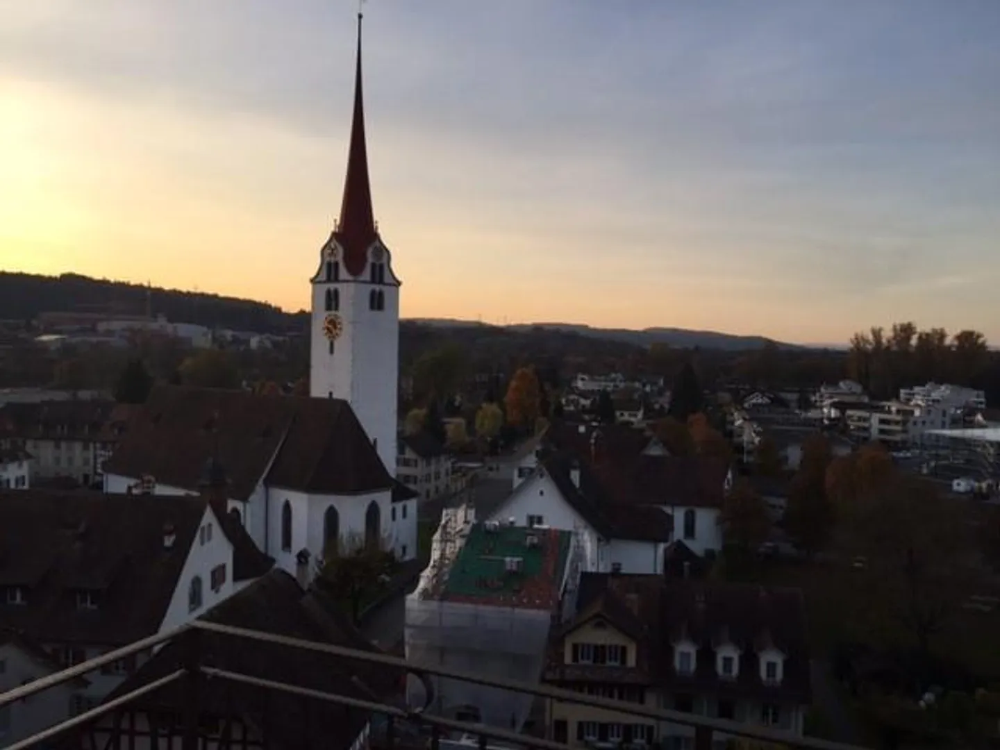 Appartement penthouse attrayant de 2 pièces - Photo 2 sur 11