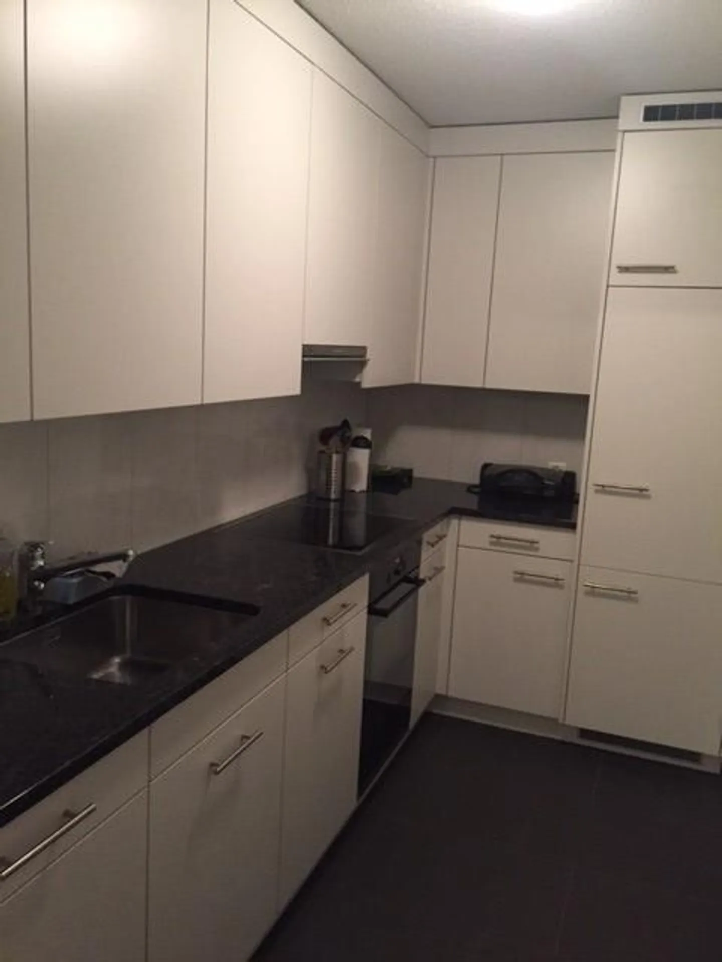 Appartement penthouse attrayant de 2 pièces - Photo 4 sur 11