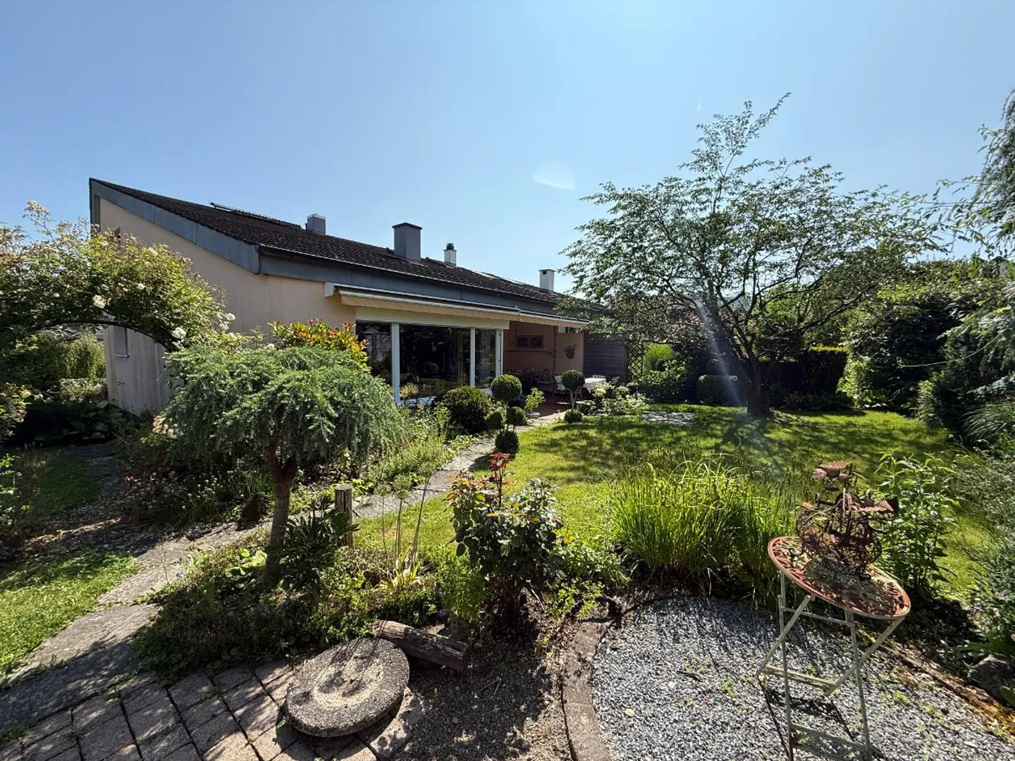 «5.5 Zimmer Doppeleinfamilienhaus» - Foto 1 von 5