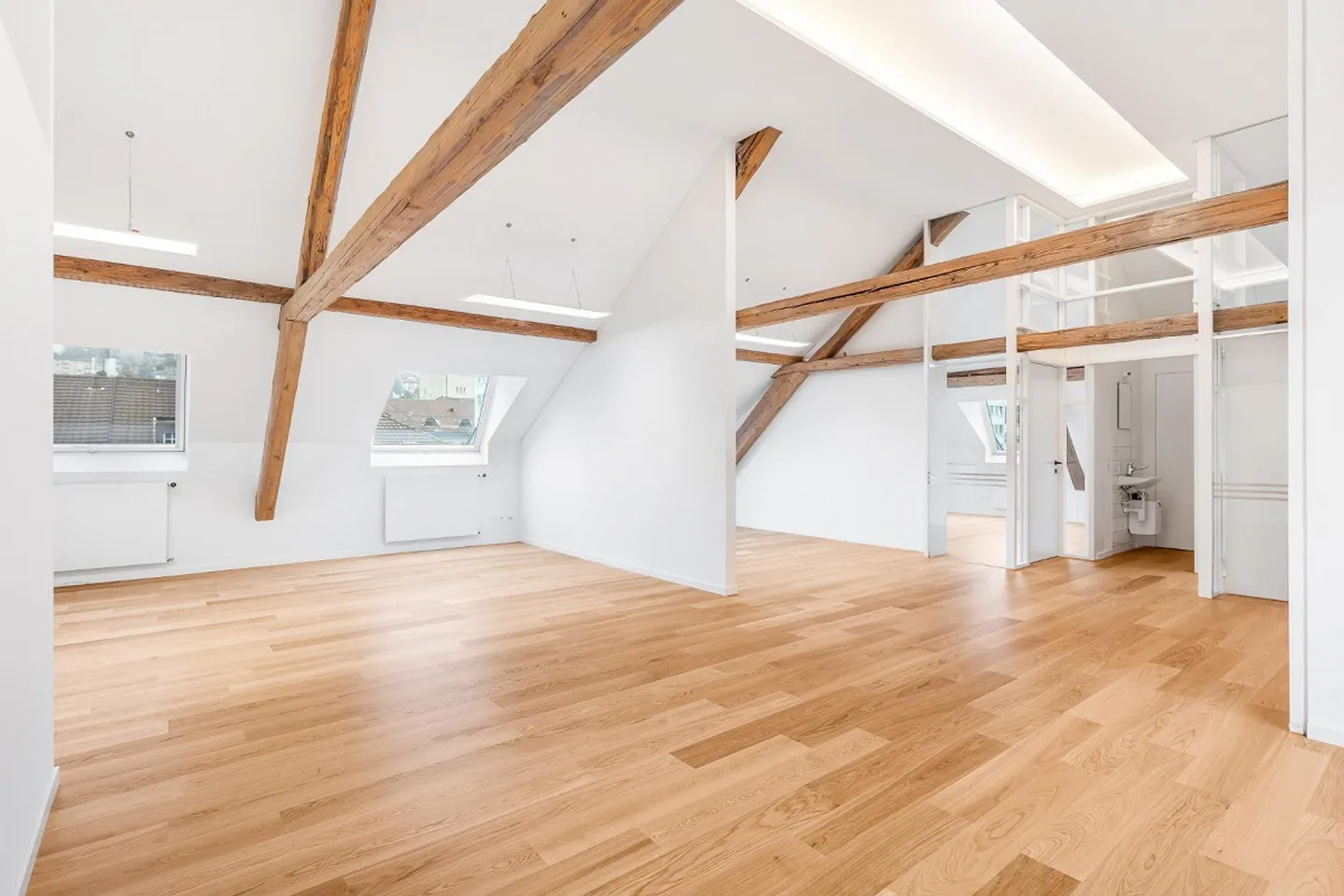 Attractive office space in a central location - near St. Gallen train station - Photo 5 of 11