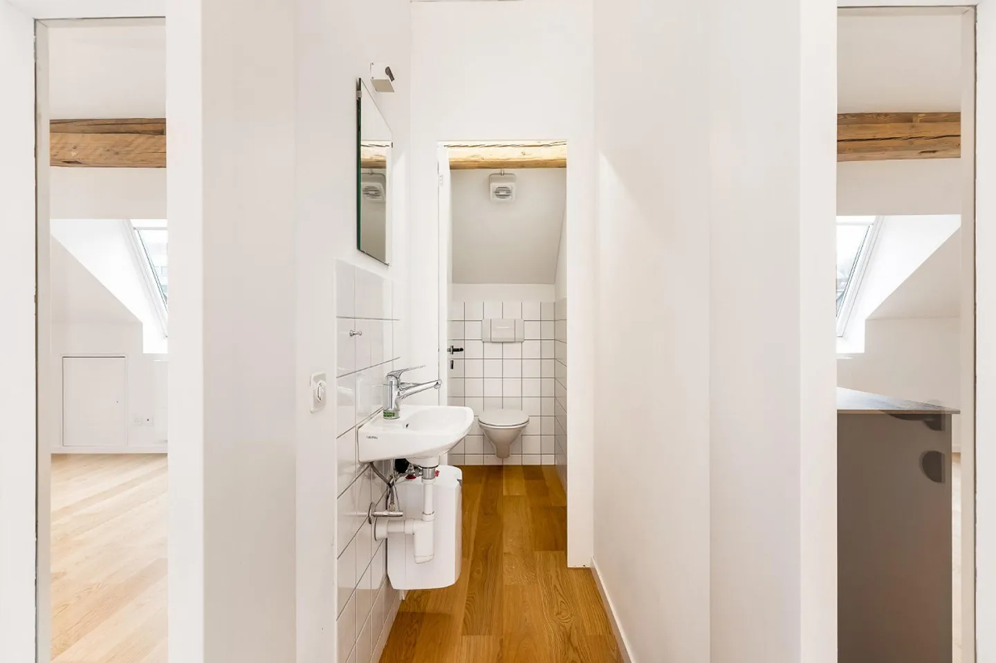 Attractive office space in a central location - near St. Gallen train station - Photo 6 of 11