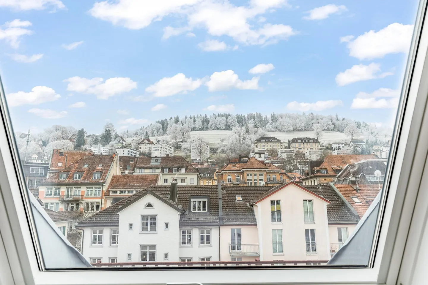 Attractive office space in a central location - near St. Gallen train station - Photo 9 of 11