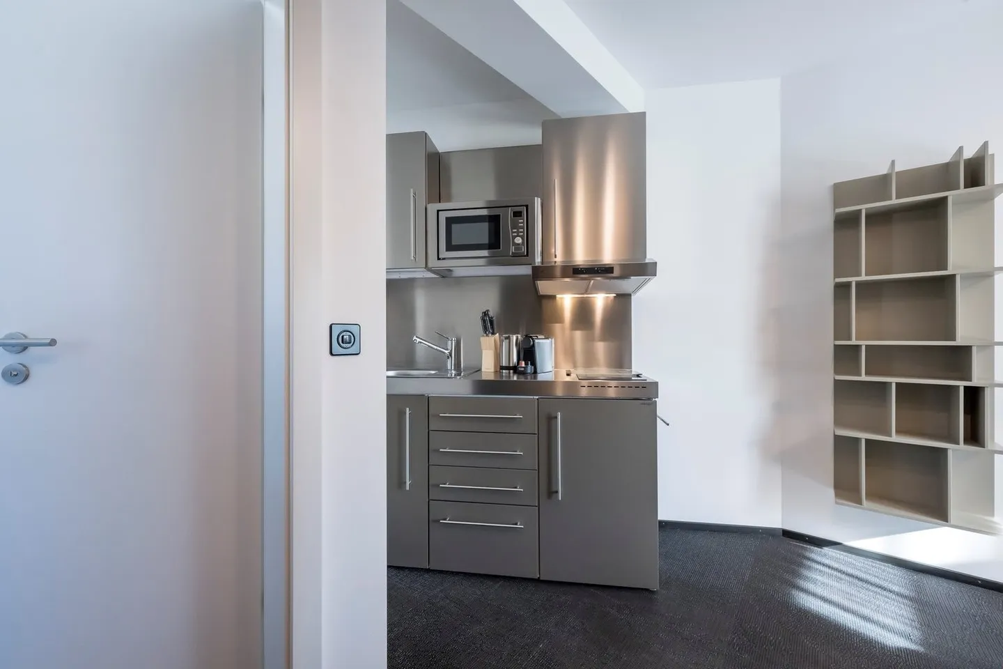 New furnished studio in a very central location in Kriens - Photo 3 of 11