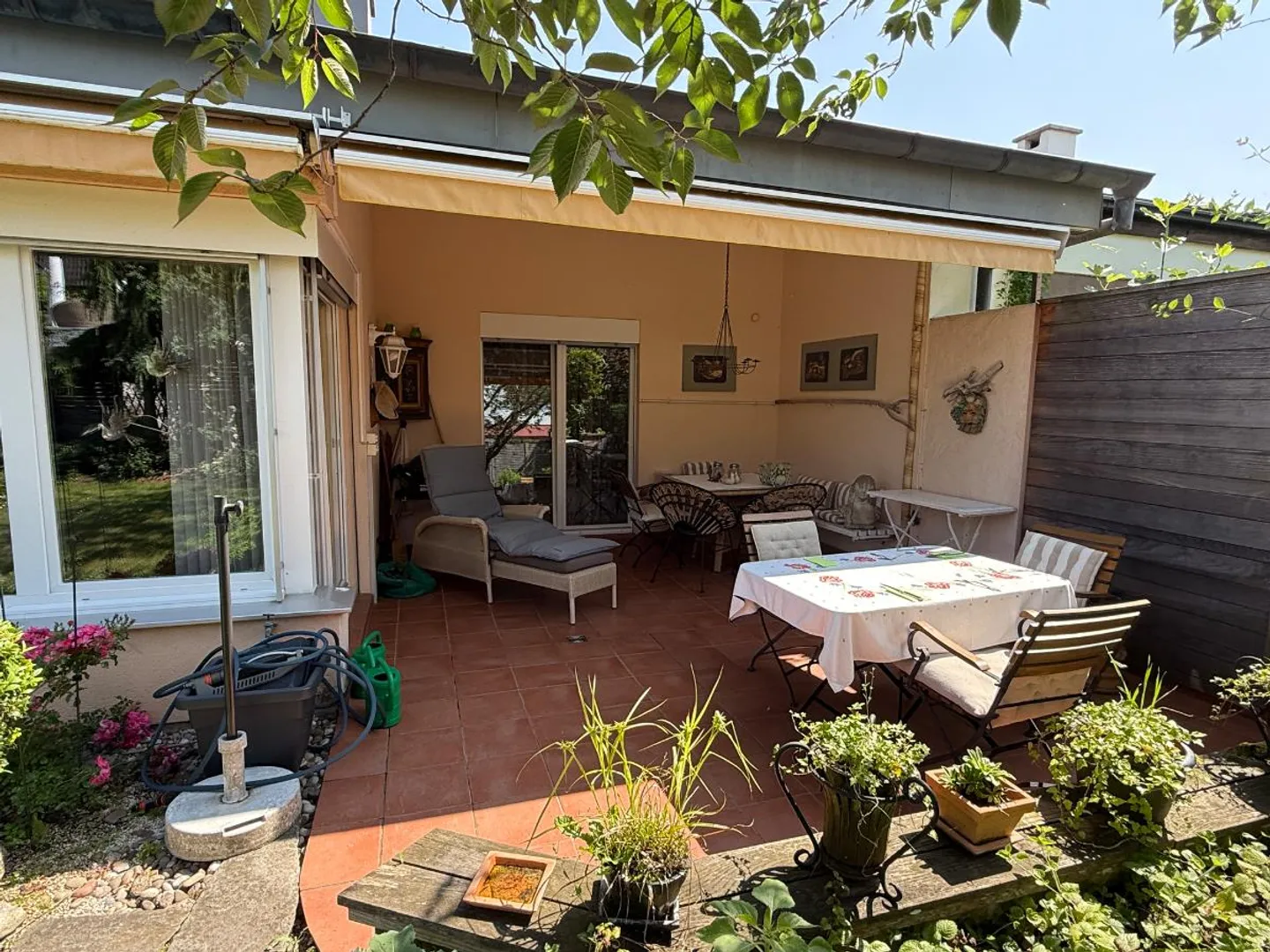 «5.5 Zimmer Doppeleinfamilienhaus» - Foto 2 von 5