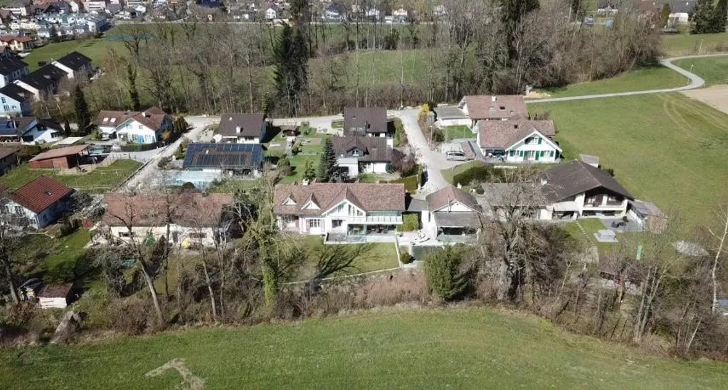 Casa di campagna in una posizione tranquilla e soleggiata - Foto 2 di 26