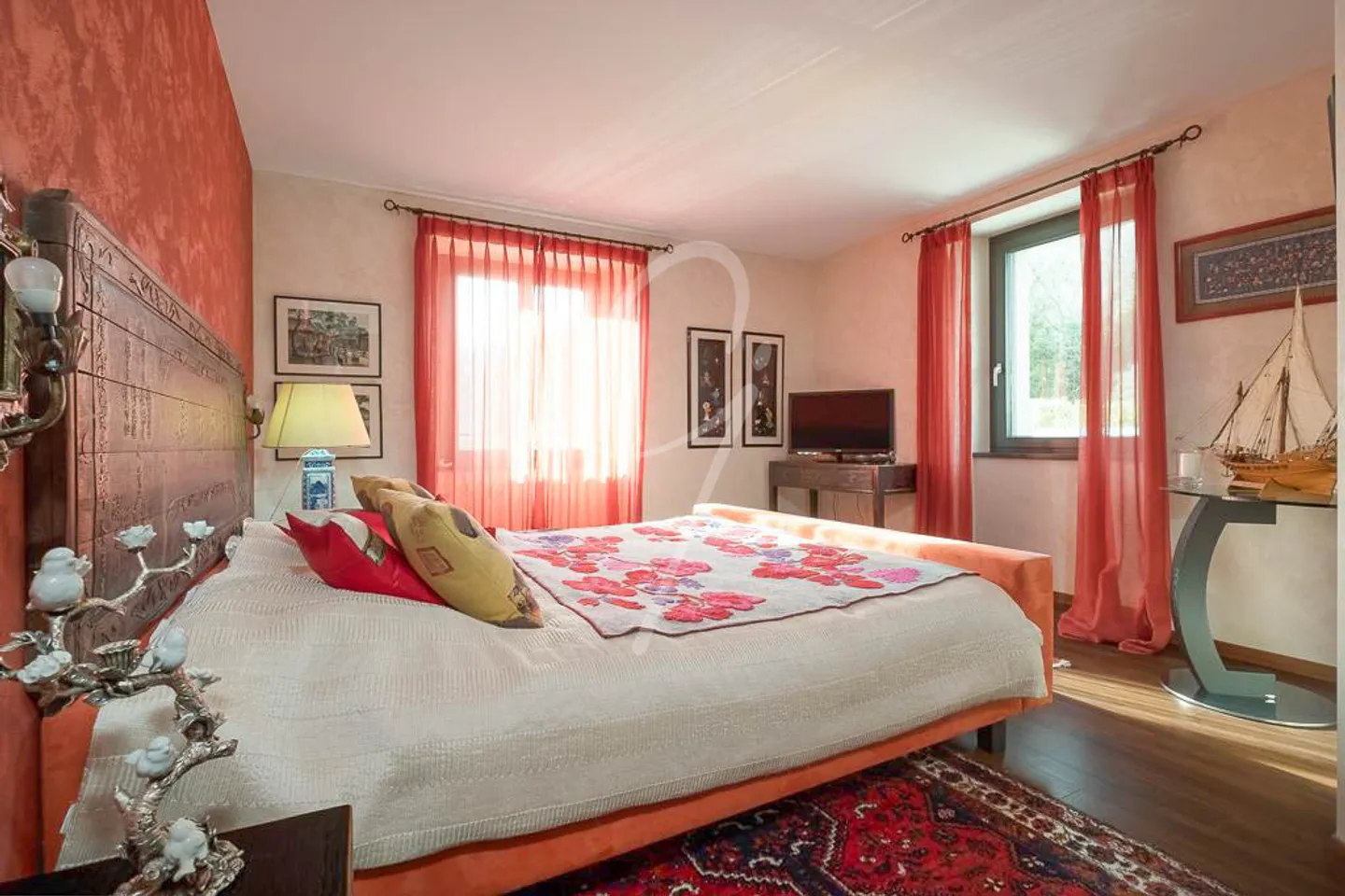 Exceptional Manor in the Heart of the Vaud Landscape - Photo 12 of 13