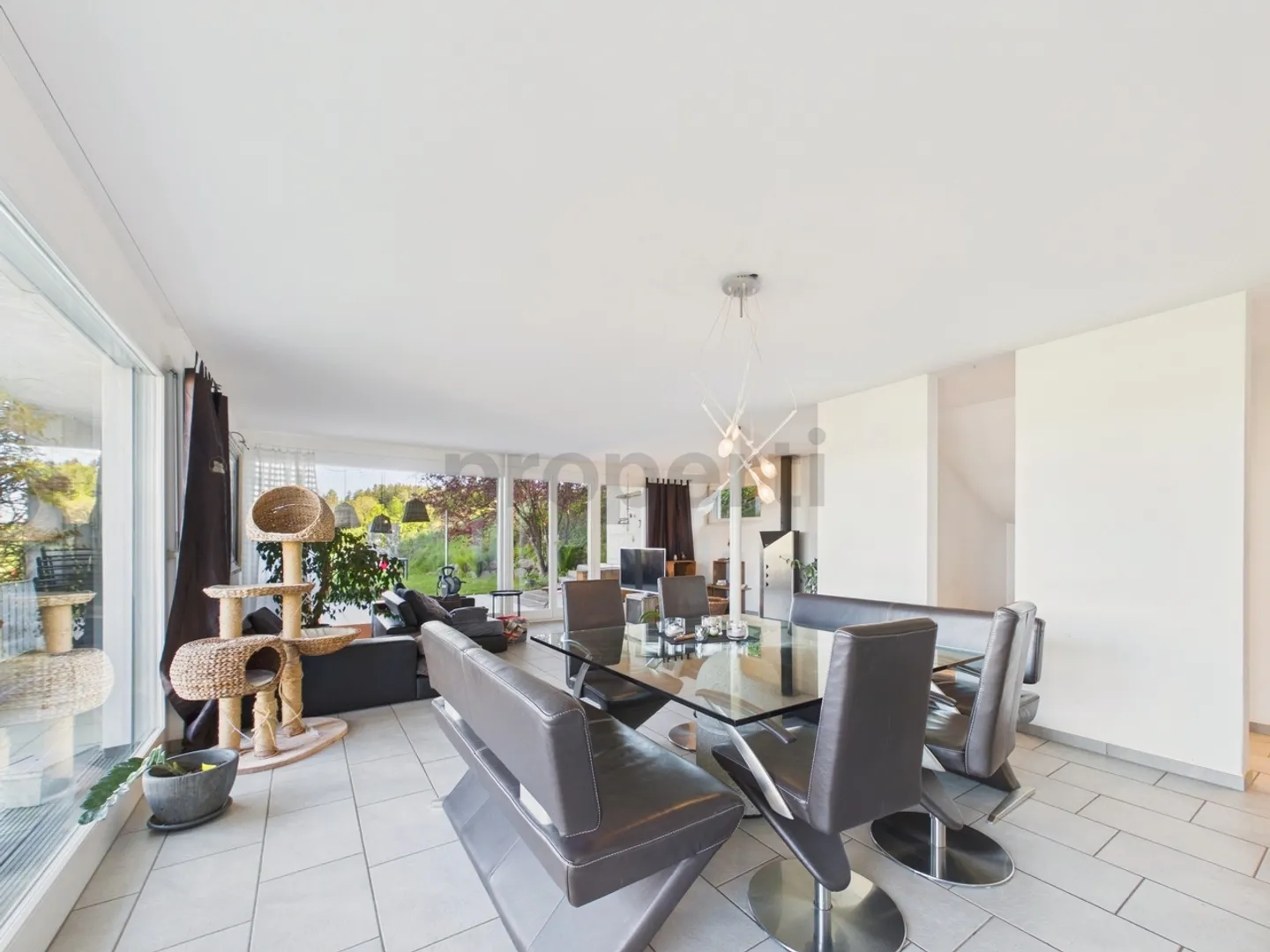 Modern 6.5-room single-family house with spacious garden, Hagenbuch ZH - Photo 5 of 13