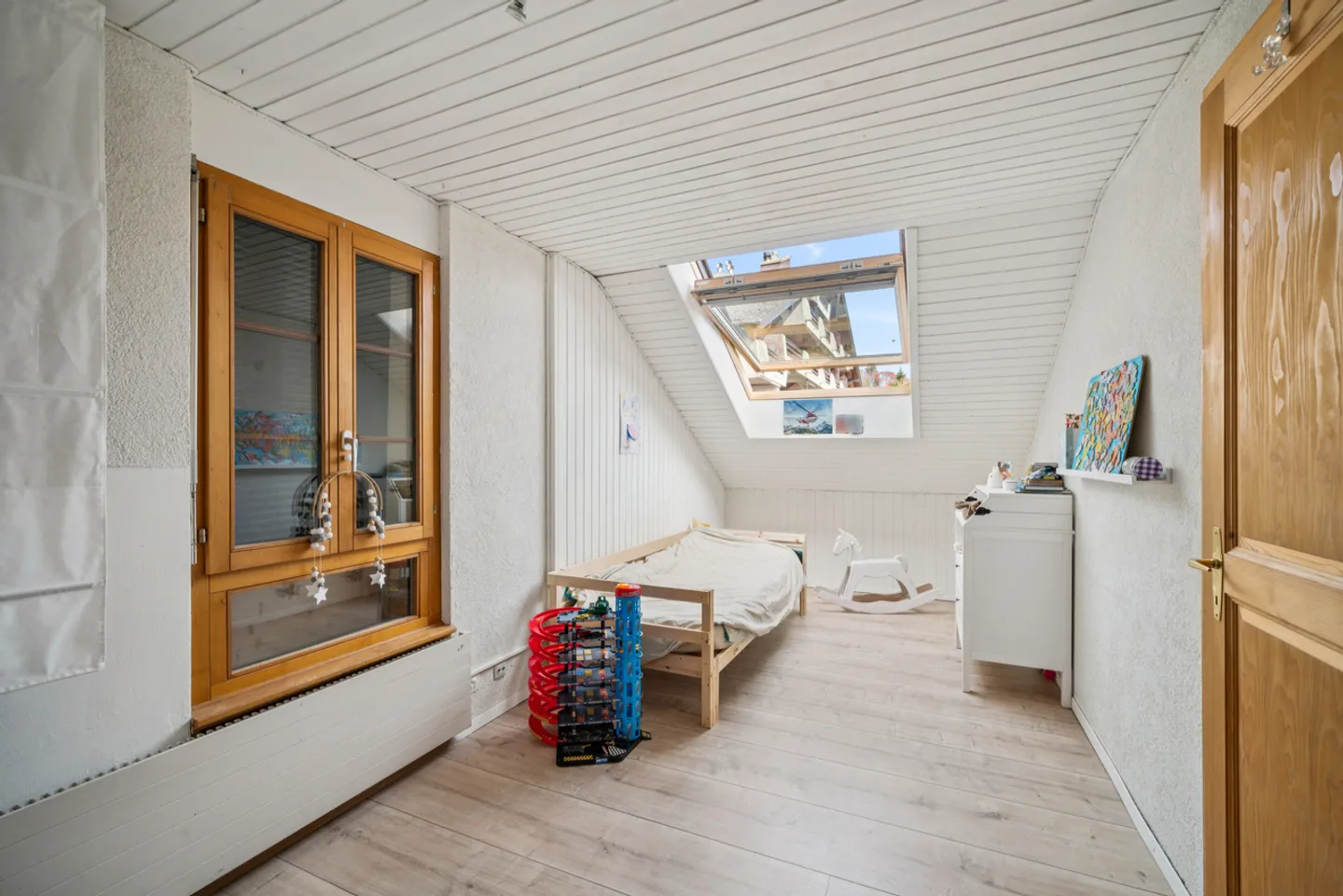 Spacieux appartement avec vue sur les Alpes - Photo 10 sur 14