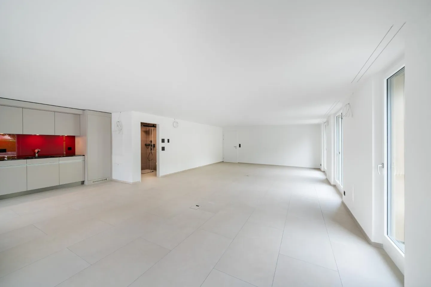 Modernes Gewerbe-Studio - Foto 1 von 5