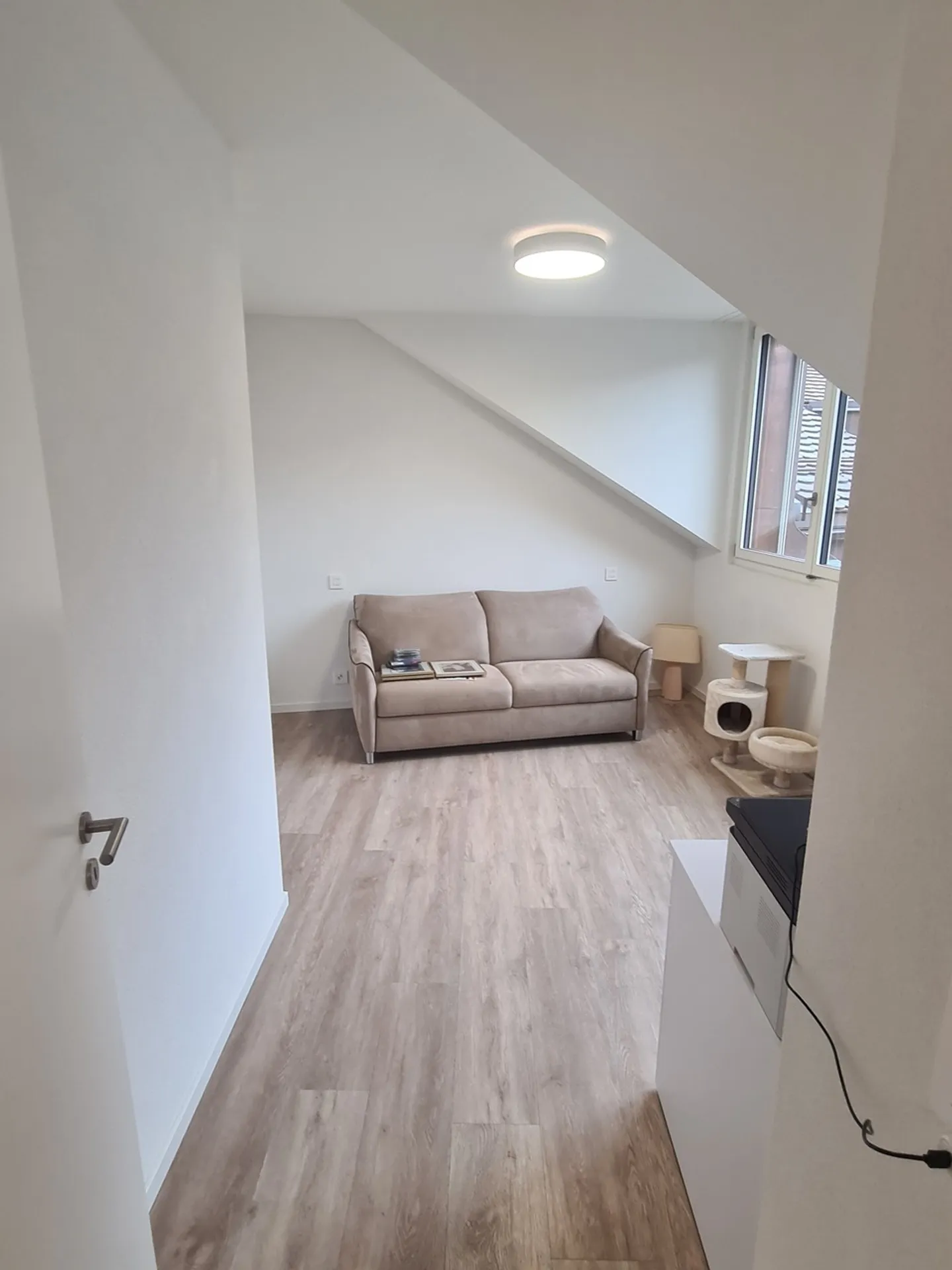 Appartamento di lusso di 3,5 locali in mansarda "oggetto raro" - Foto 10 di 43