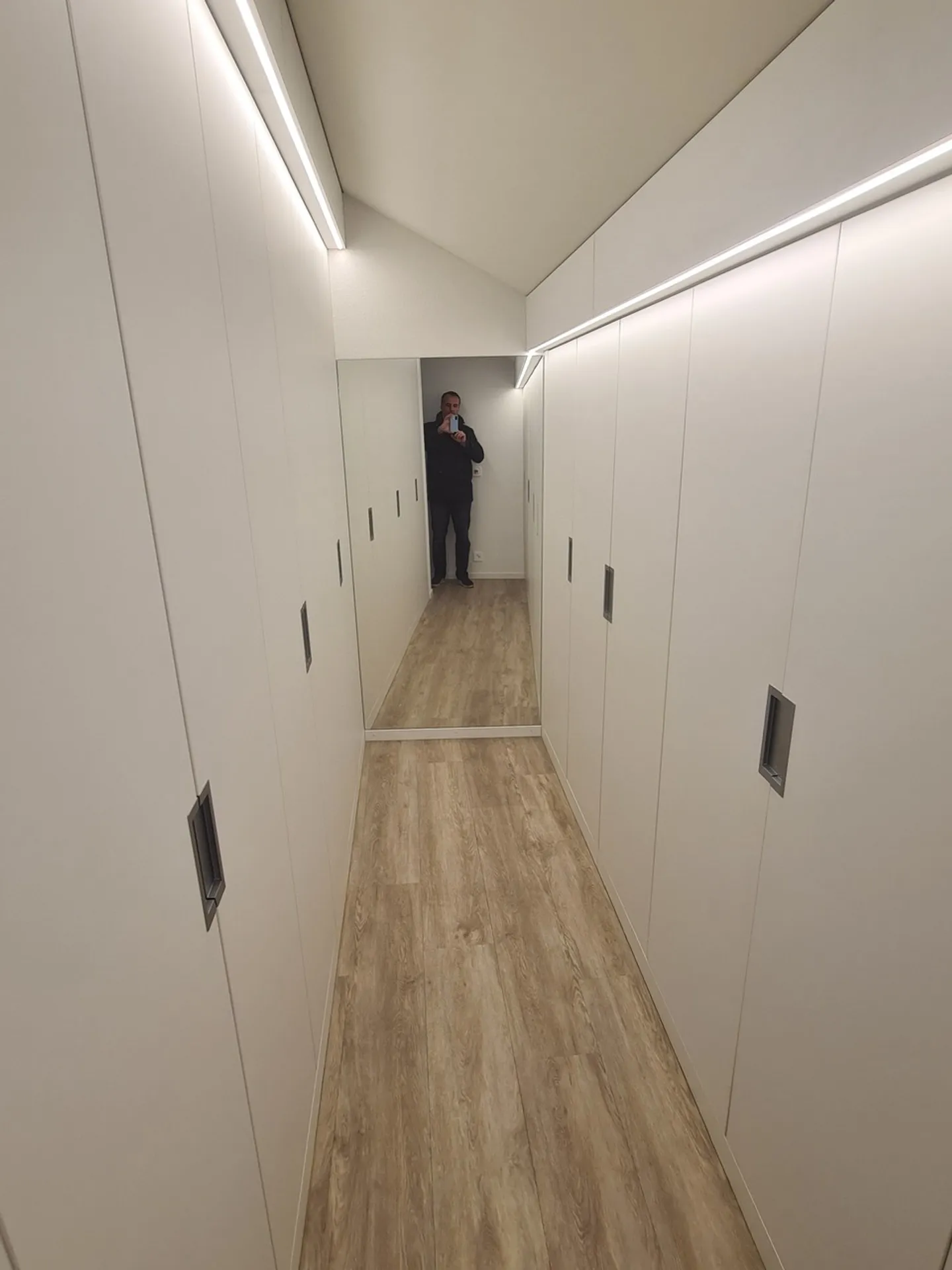 Appartamento di lusso di 3,5 locali in mansarda "oggetto raro" - Foto 19 di 43