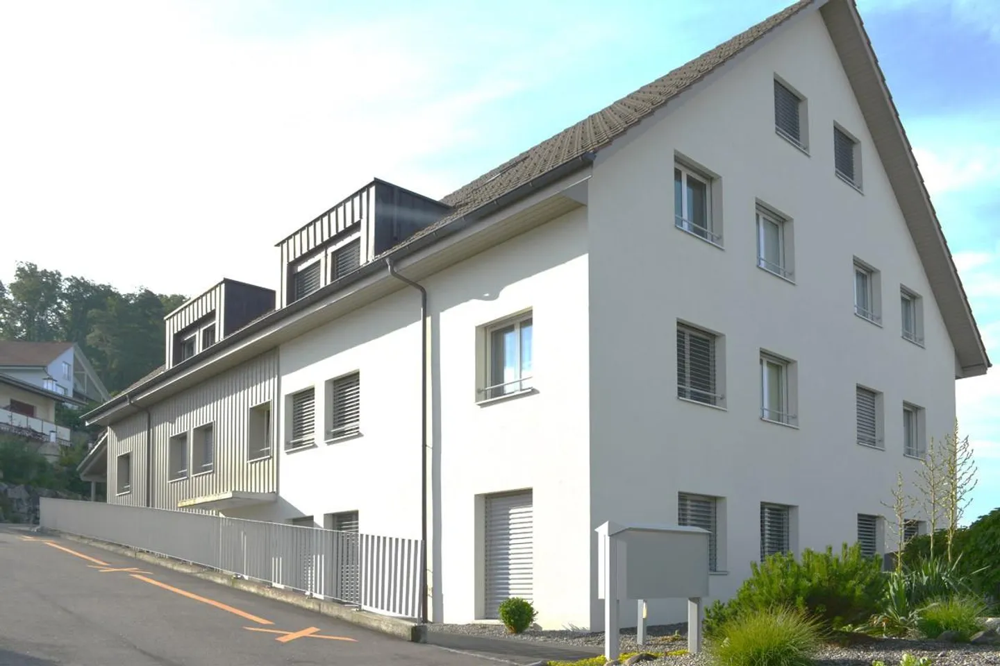 Beautiful 3.5 Room Garden Apartment - Photo 1 of 13