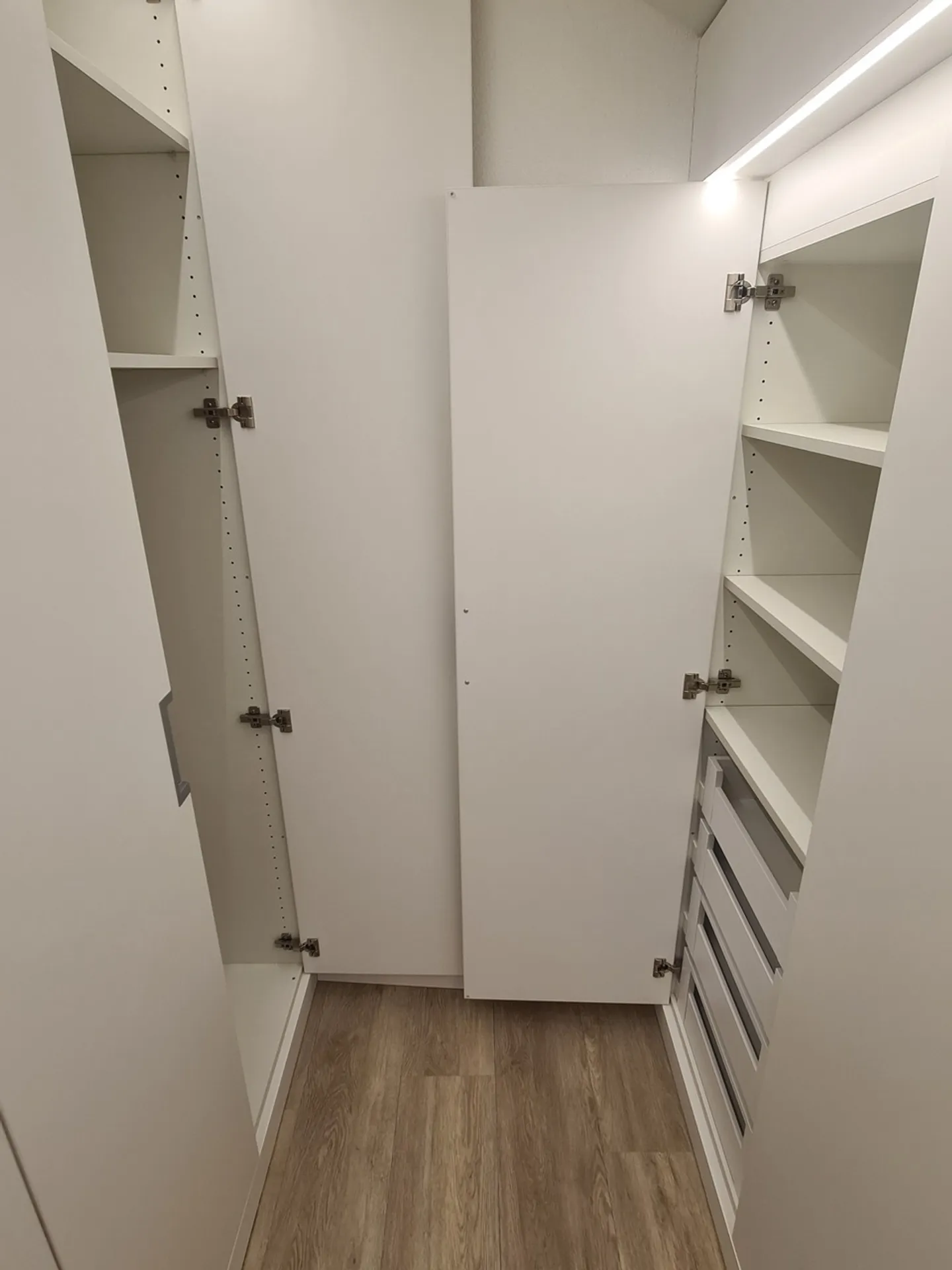 Appartamento di lusso di 3,5 locali in mansarda "oggetto raro" - Foto 23 di 43