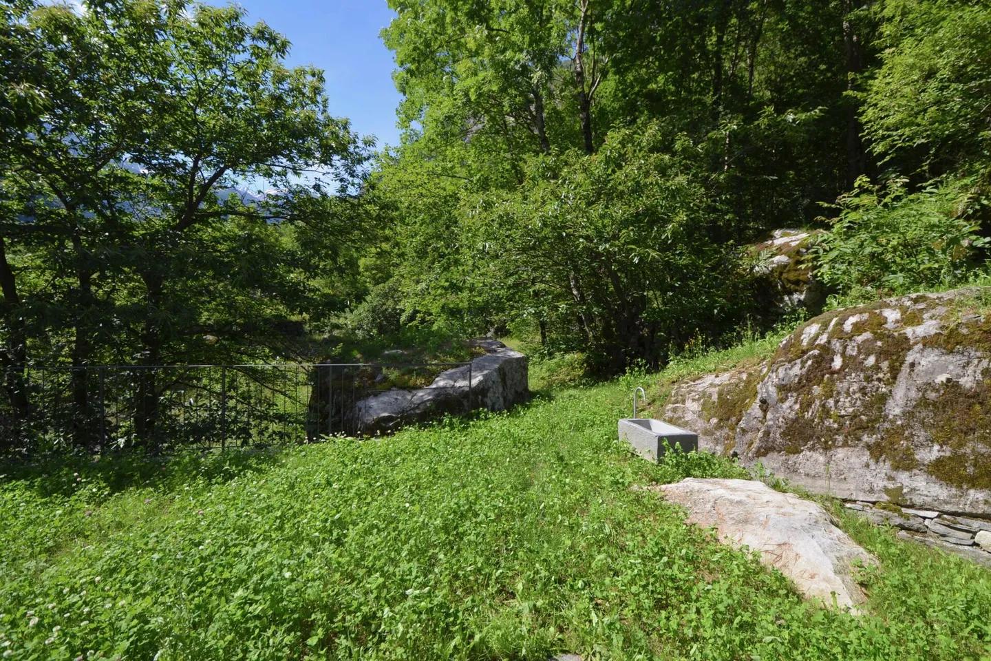 Charmante maison en pierre au milieu de la verdure - Photo 21 sur 38