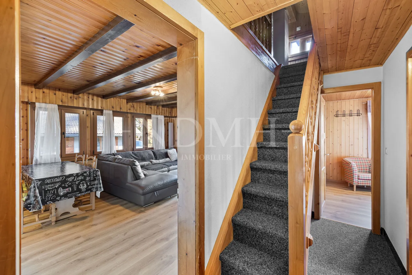 Chalet for sale - Photo 9 of 11