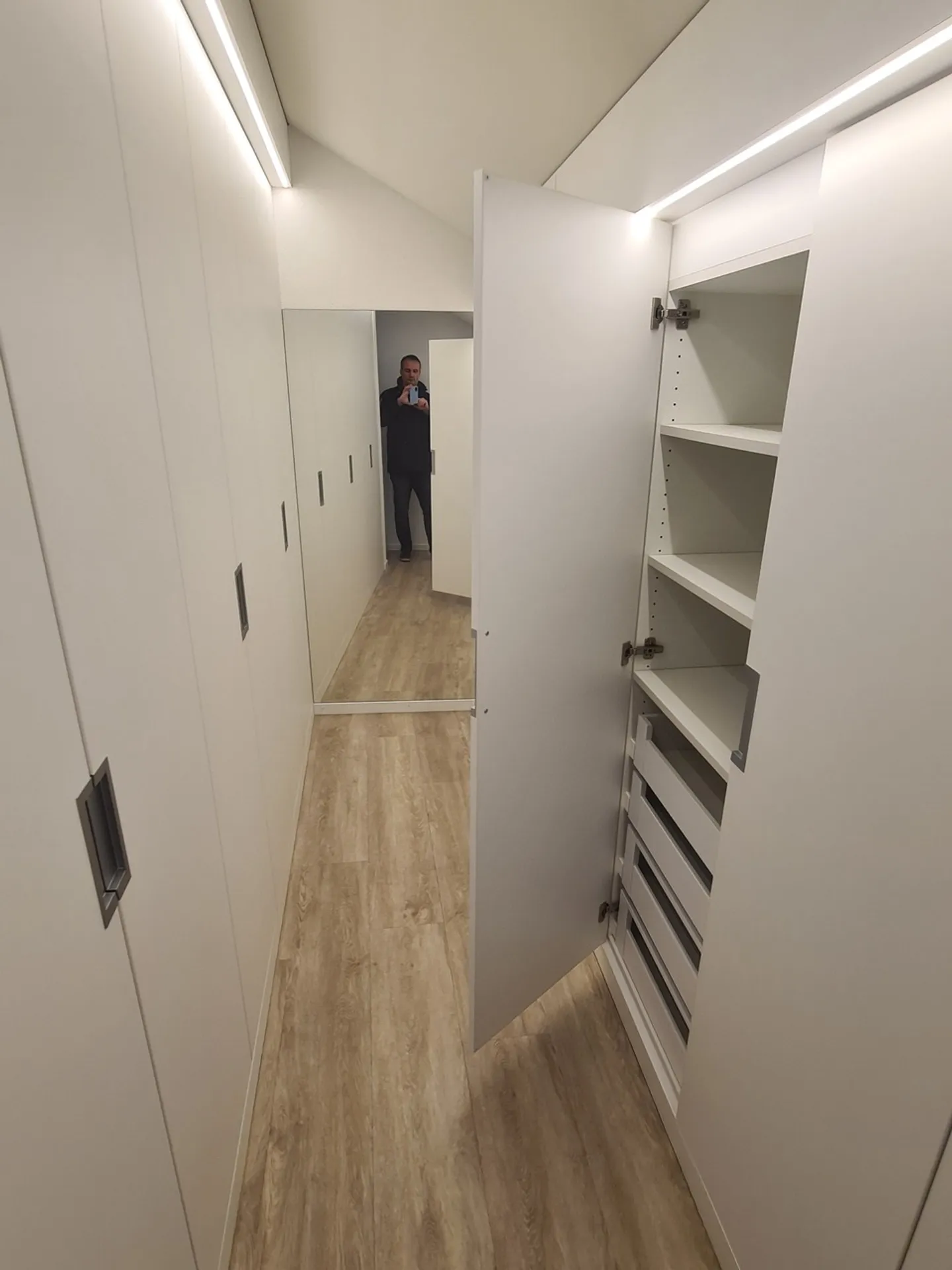 Appartamento di lusso di 3,5 locali in mansarda "oggetto raro" - Foto 41 di 43