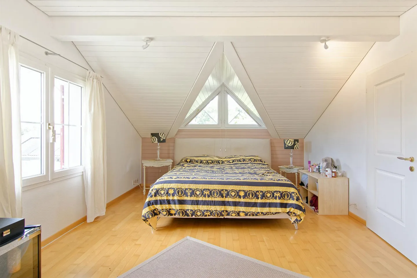 Casa di campagna in una posizione tranquilla e soleggiata - Foto 19 di 26