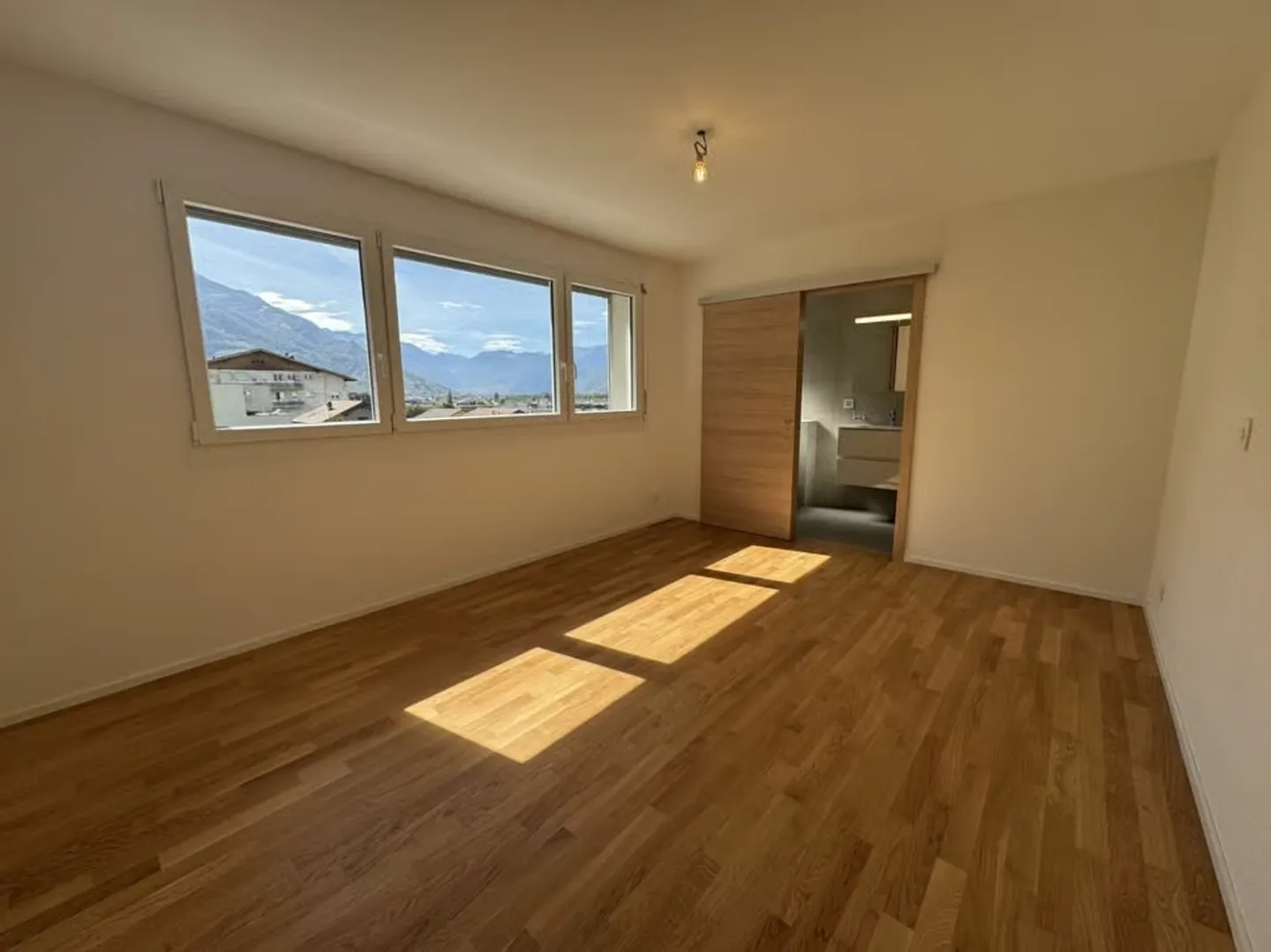 Neue 4,5-Zimmer-Wohnung im Zentrum von Riddes - Foto 7 von 13