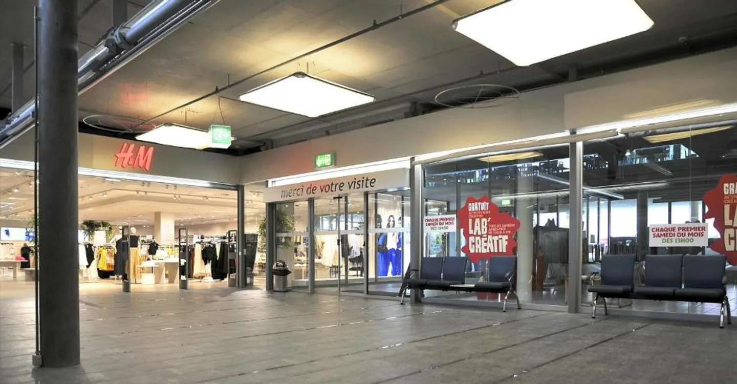 Belle superfici nel cuore della zona commerciale di Conthey - Foto 3 di 3