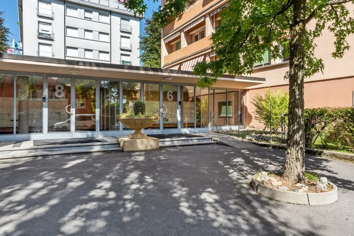 Quartiere tranquillo - verde - Foto 2 di 8