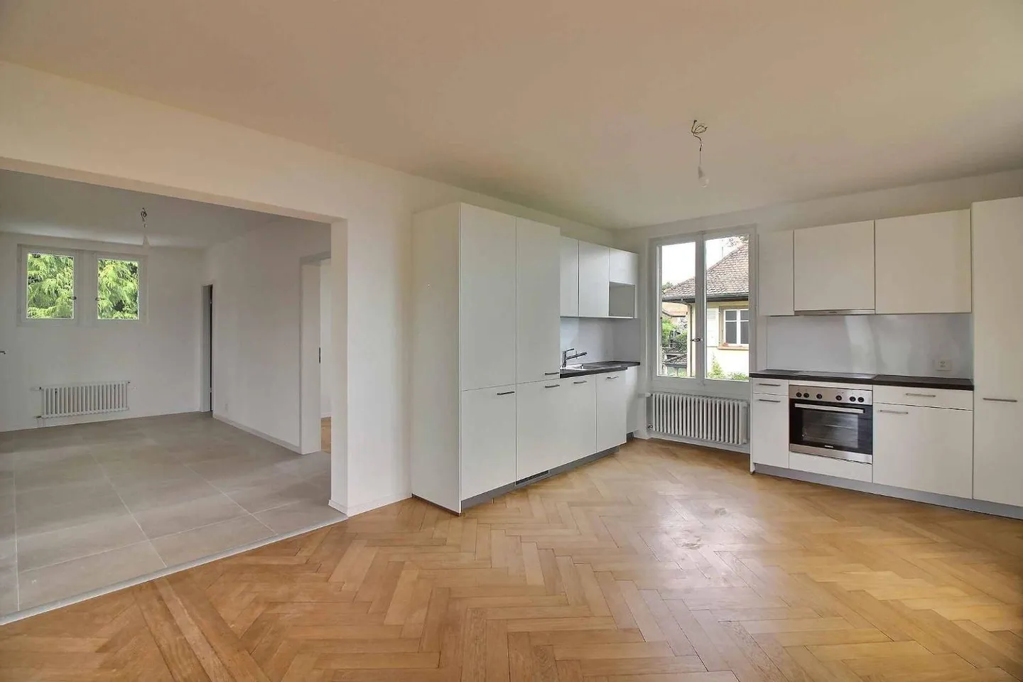 Superbe appartement rénové - Photo 2 sur 6