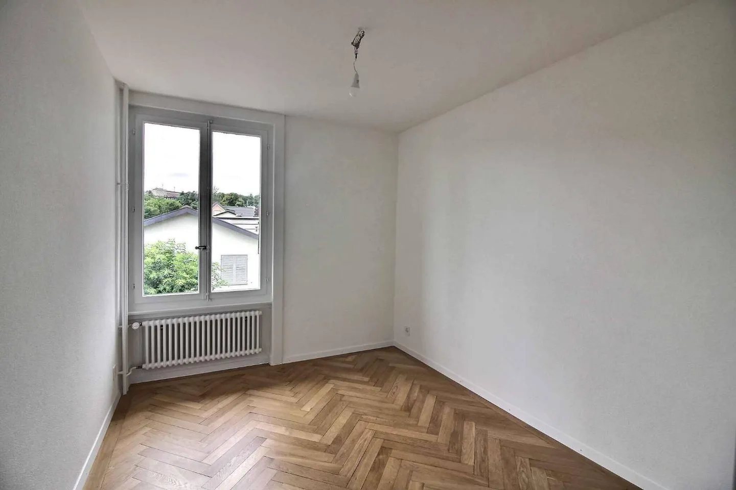 Superbe appartement rénové - Photo 3 sur 6