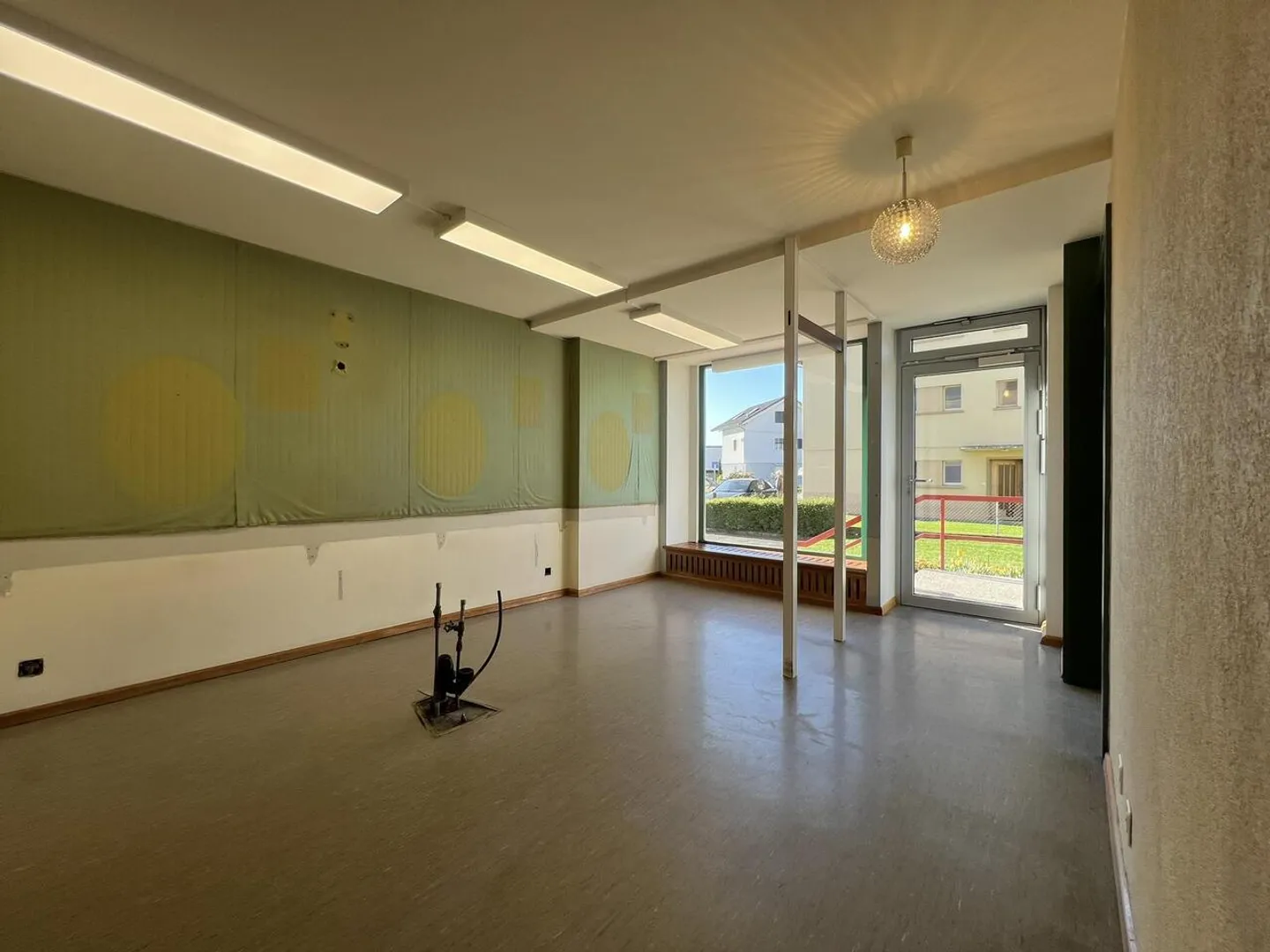 Zu vermieten - Gewerbefläche von 42 m² in Cortaillod - Foto 2 von 4