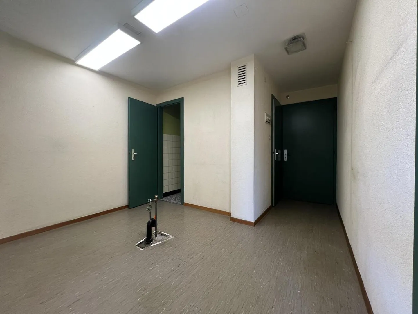 Zu vermieten - Gewerbefläche von 42 m² in Cortaillod - Foto 3 von 4